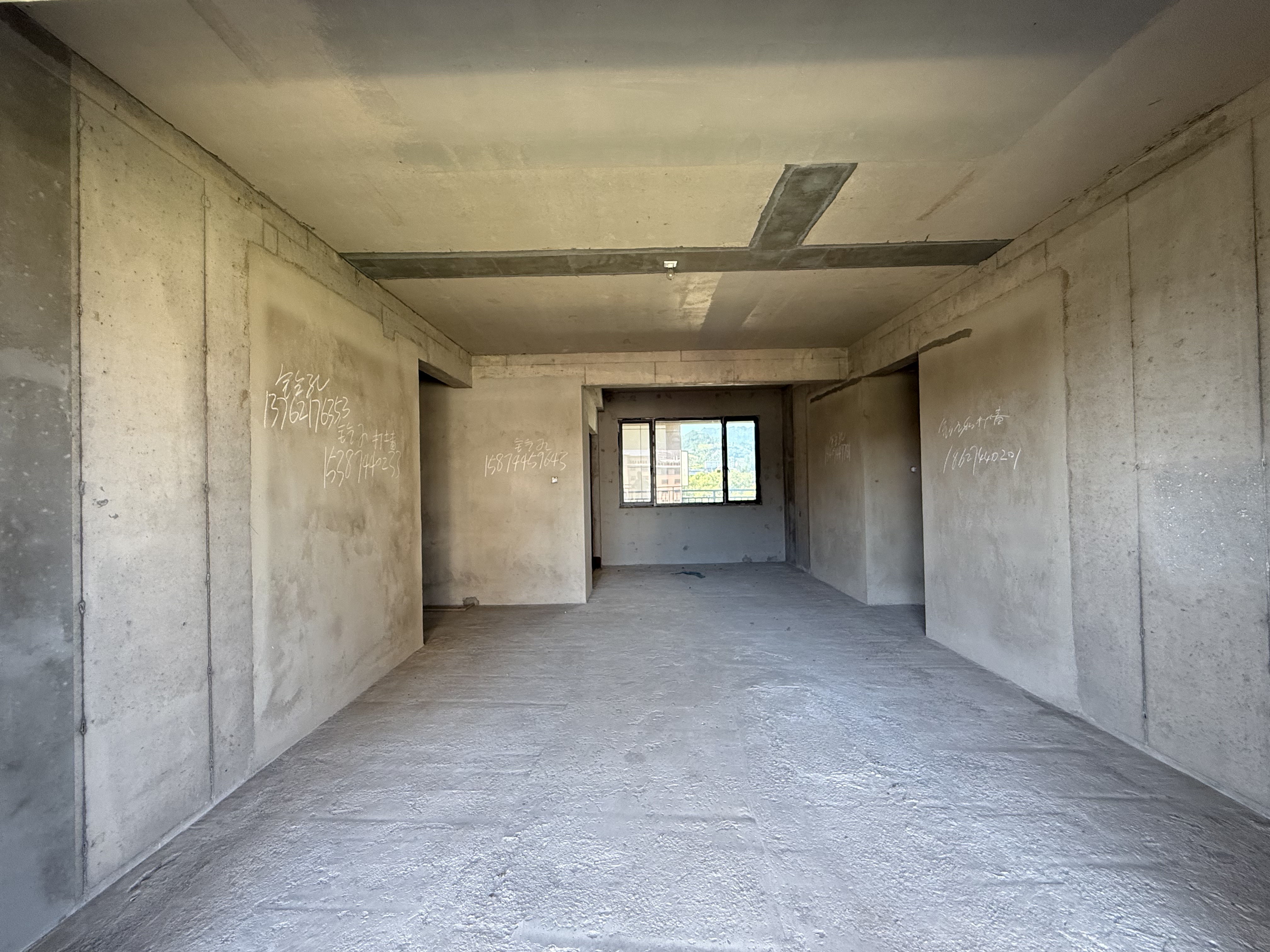 东科悦府 3室2厅2卫 72.8万 东科悦府 3室2厅2卫 72.8万客厅