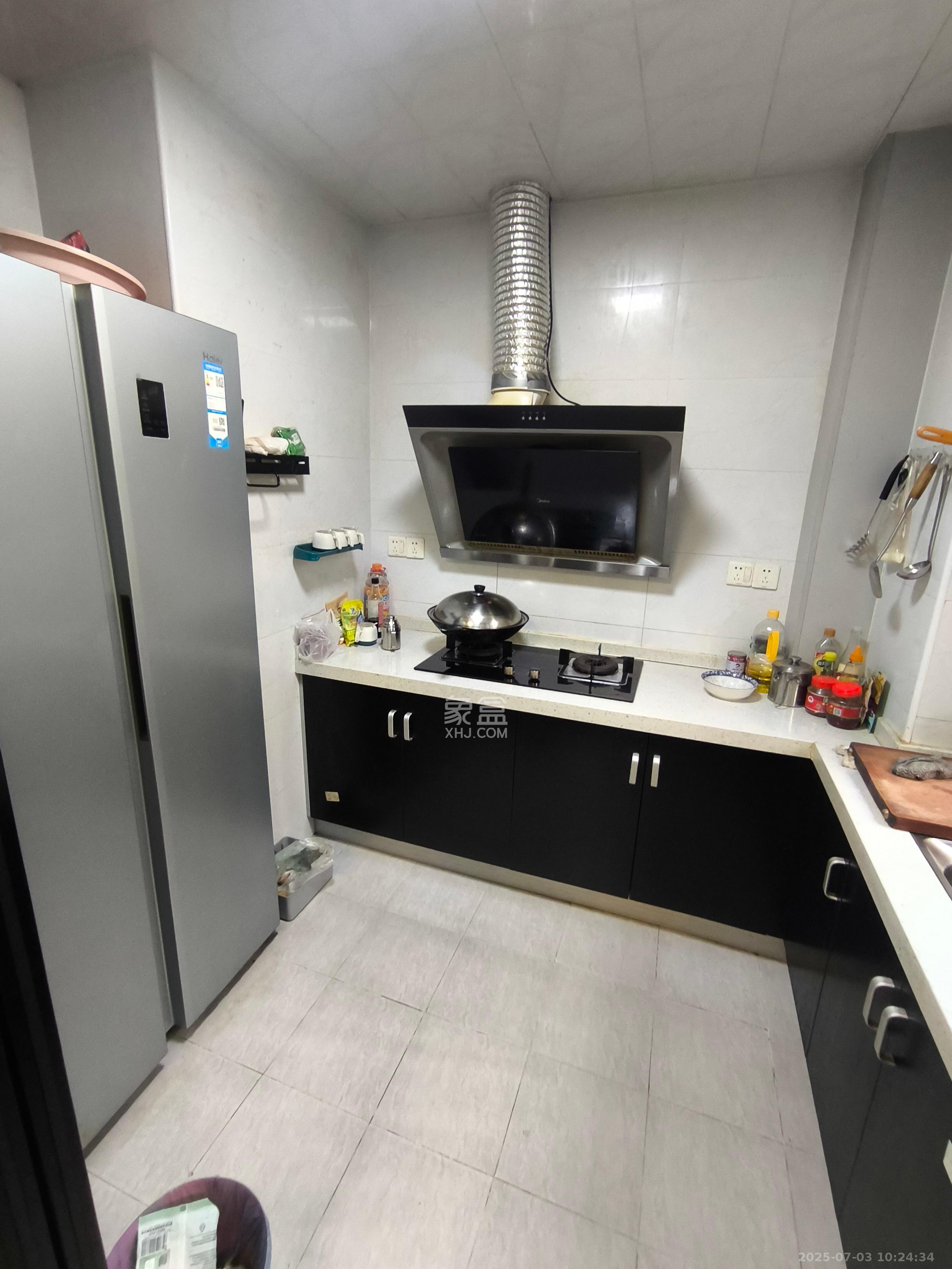 龙湖春江悦茗 4室2厅2卫 2800.0元/月 龙湖春江悦茗 4室2厅2卫 2800.0元/月室内图