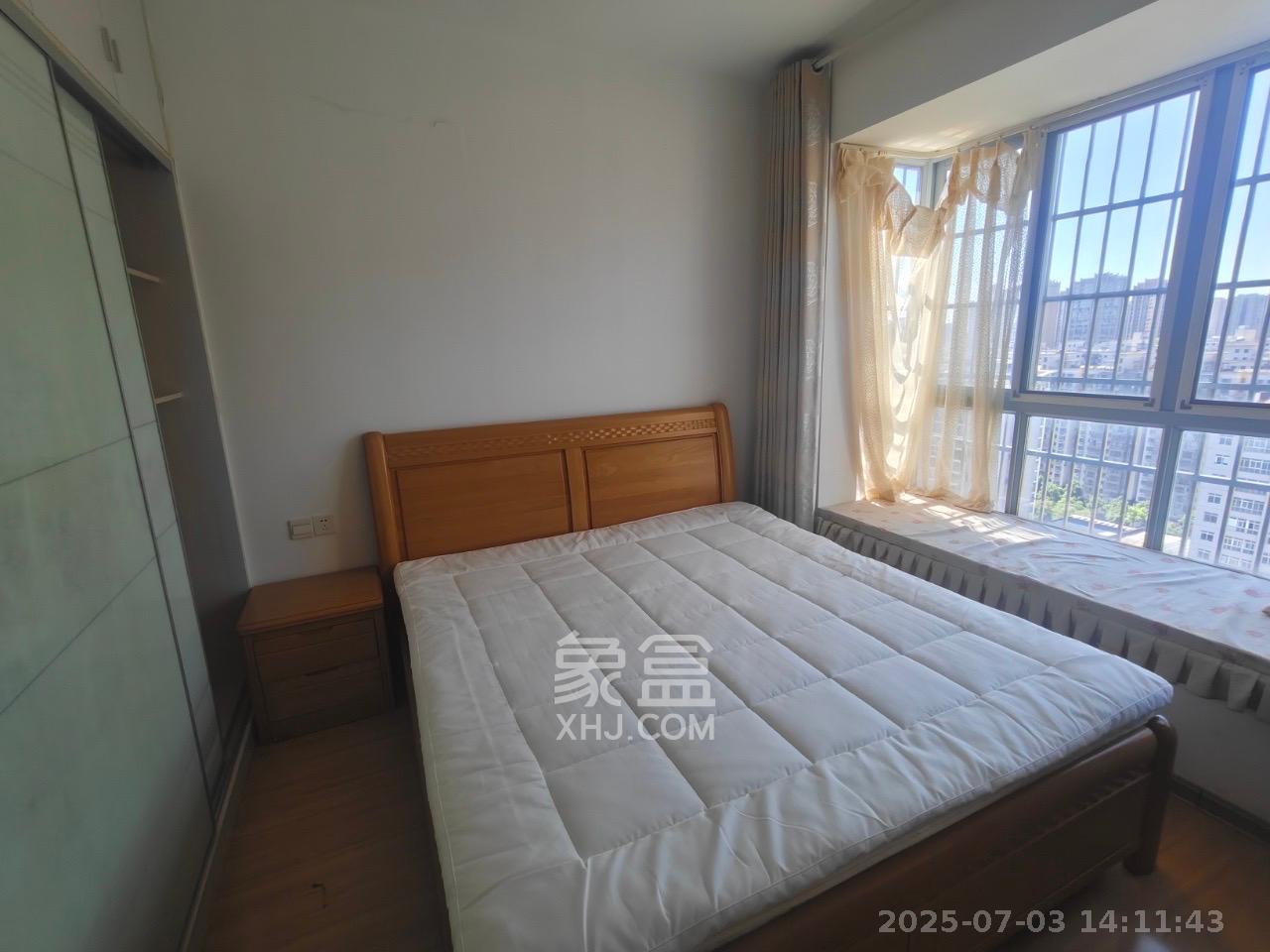天天向上  2室2厅1卫   2100.00元/月室内图