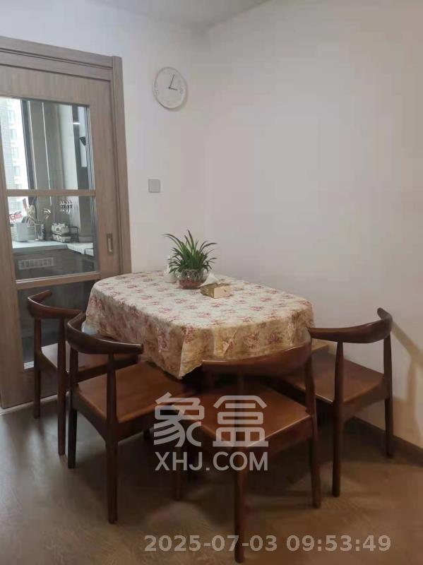 美的翰城  3室2厅2卫   2000.00元/月室内图