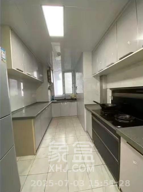 天祥水晶湾  4室2厅2卫   5000.00元/月室内图