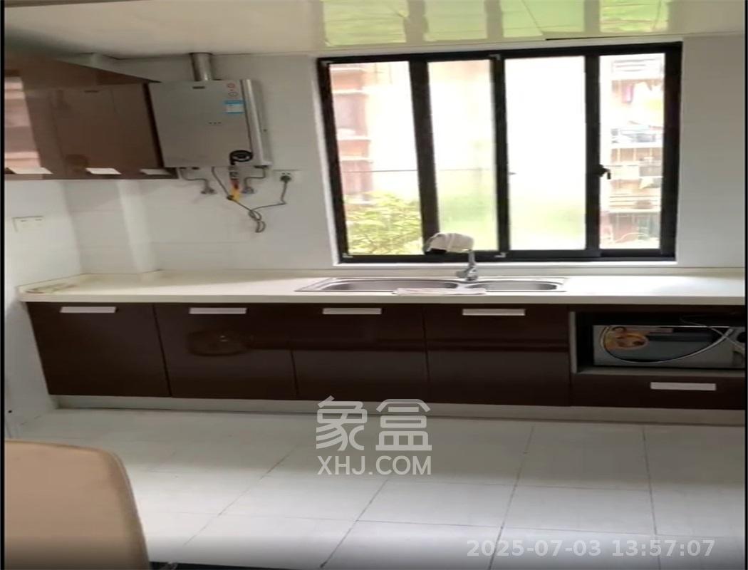 三江花中城 3室2厅1卫 2400.0元/月 三江花中城 3室2厅1卫 2400.0元/月室内图