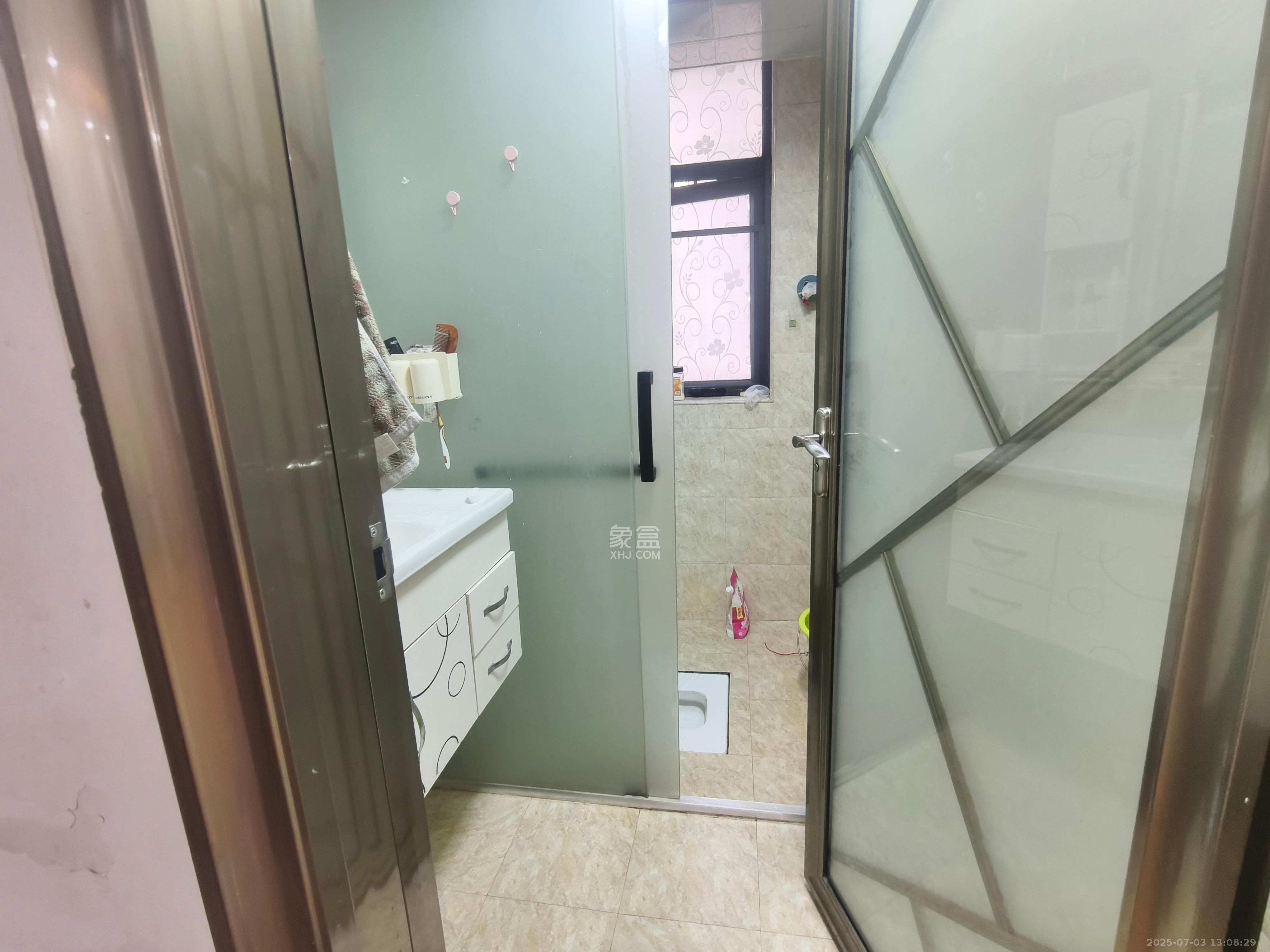 康桥长郡  2室1厅1卫   1800.00元/月室内图