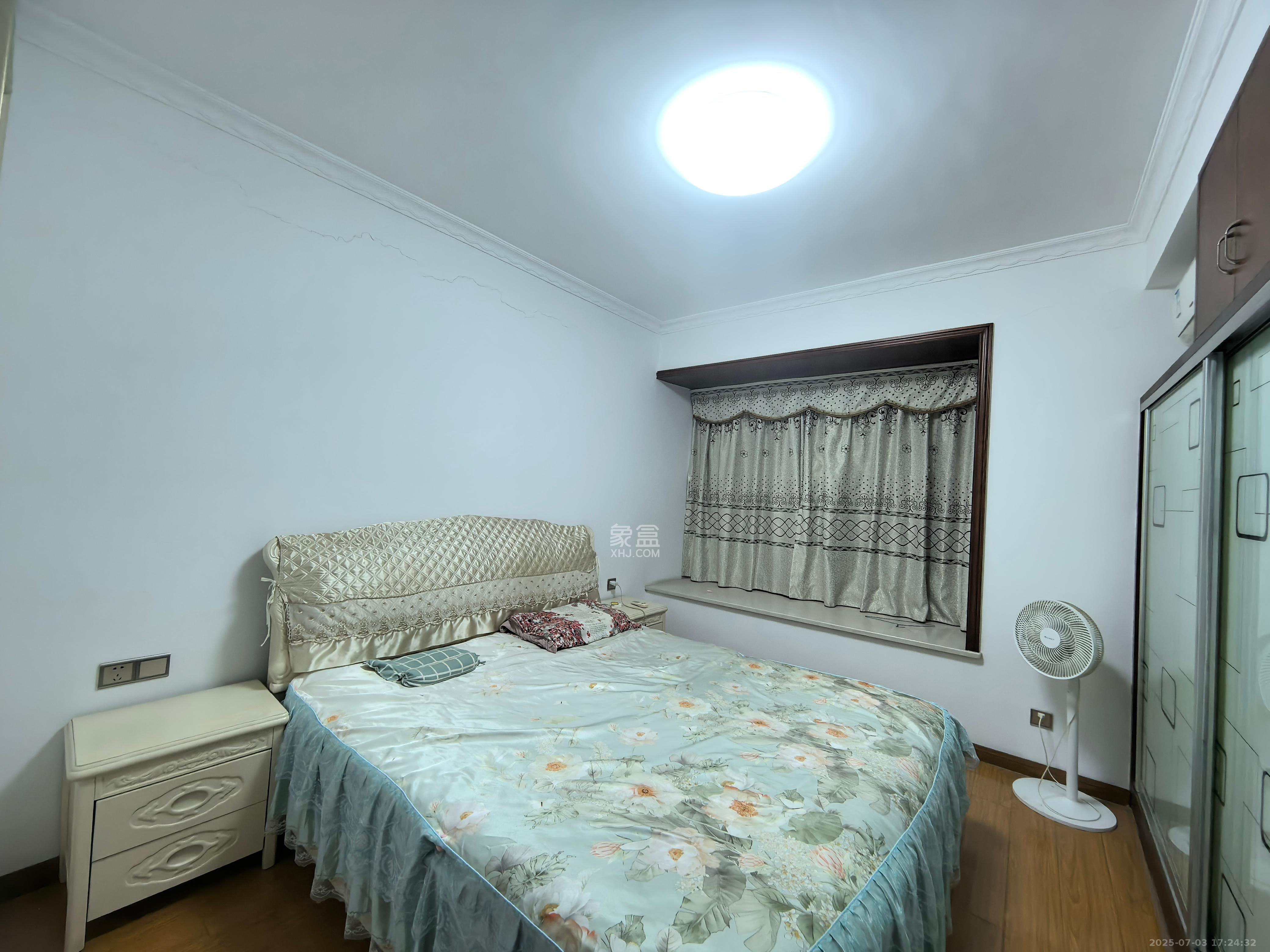 昆仑和府 3室2厅1卫 1500.0元/月 昆仑和府 3室2厅1卫 1500.0元/月室内图