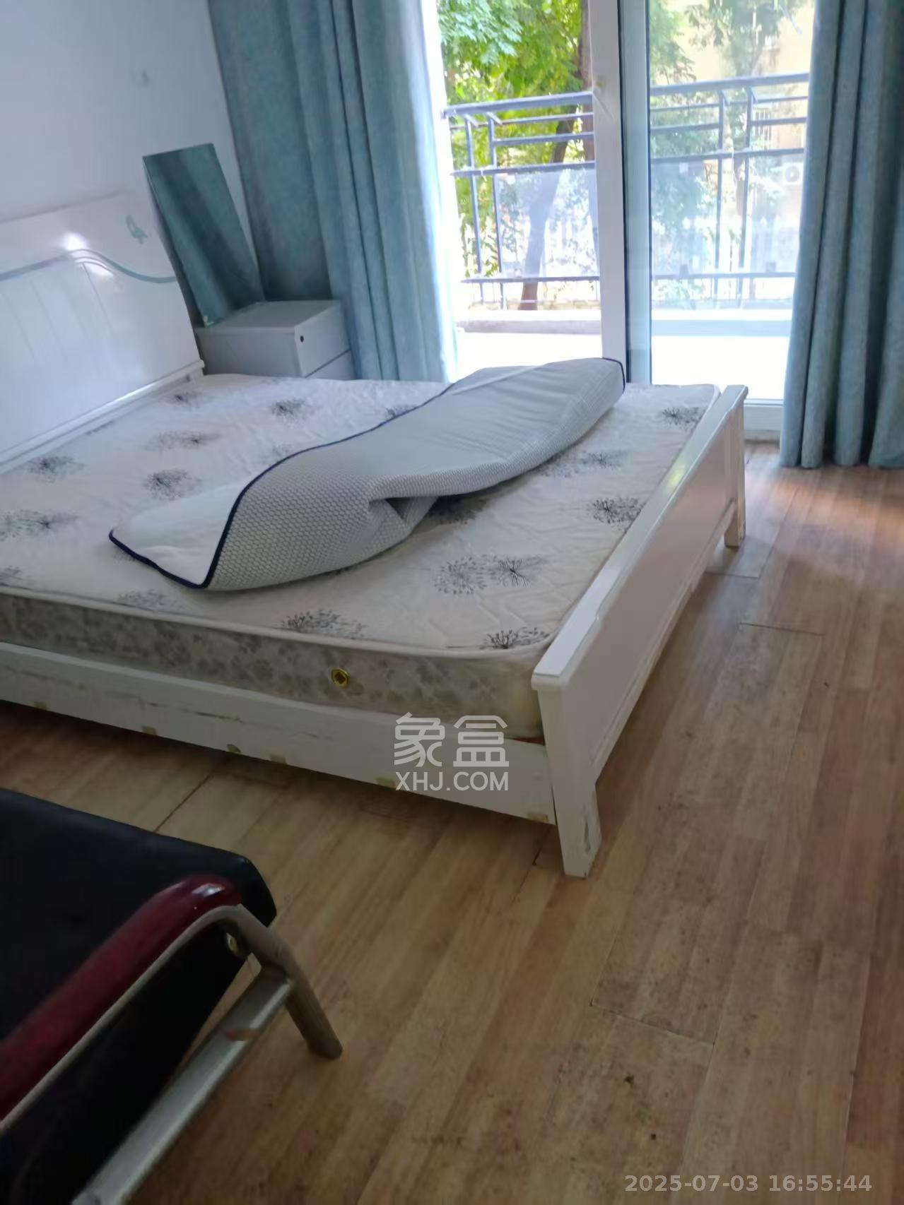 三重星都心  3室2厅2卫    3000.0元/月 三重星都心  3室2厅2卫    3000.0元/月室内图1