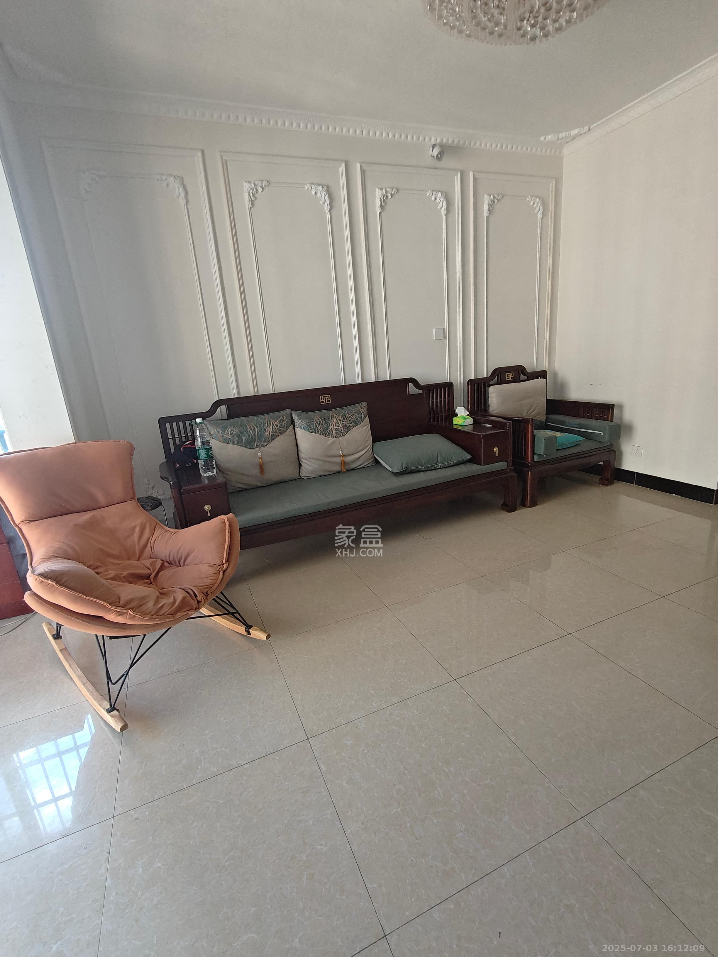 洋湖时代 3室2厅1卫 2200.0元/月 洋湖时代 3室2厅1卫 2200.0元/月室内图