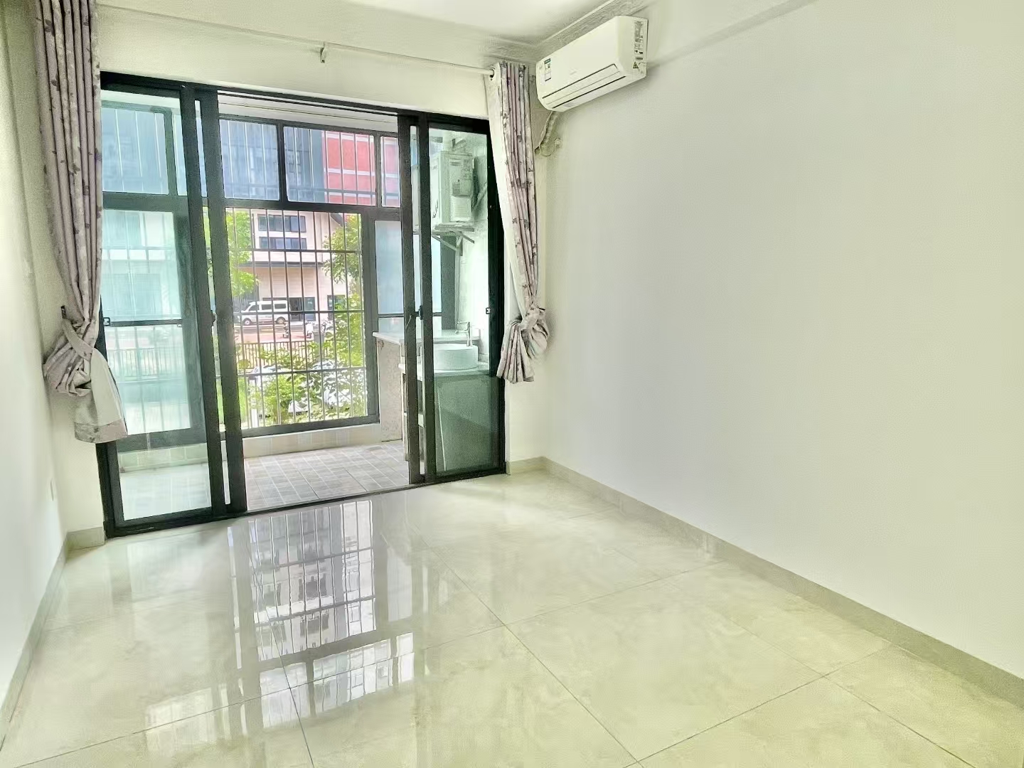 锦地翰城四期 3室2厅1卫 108.0万 锦地翰城四期 3室2厅1卫 108.0万室内图