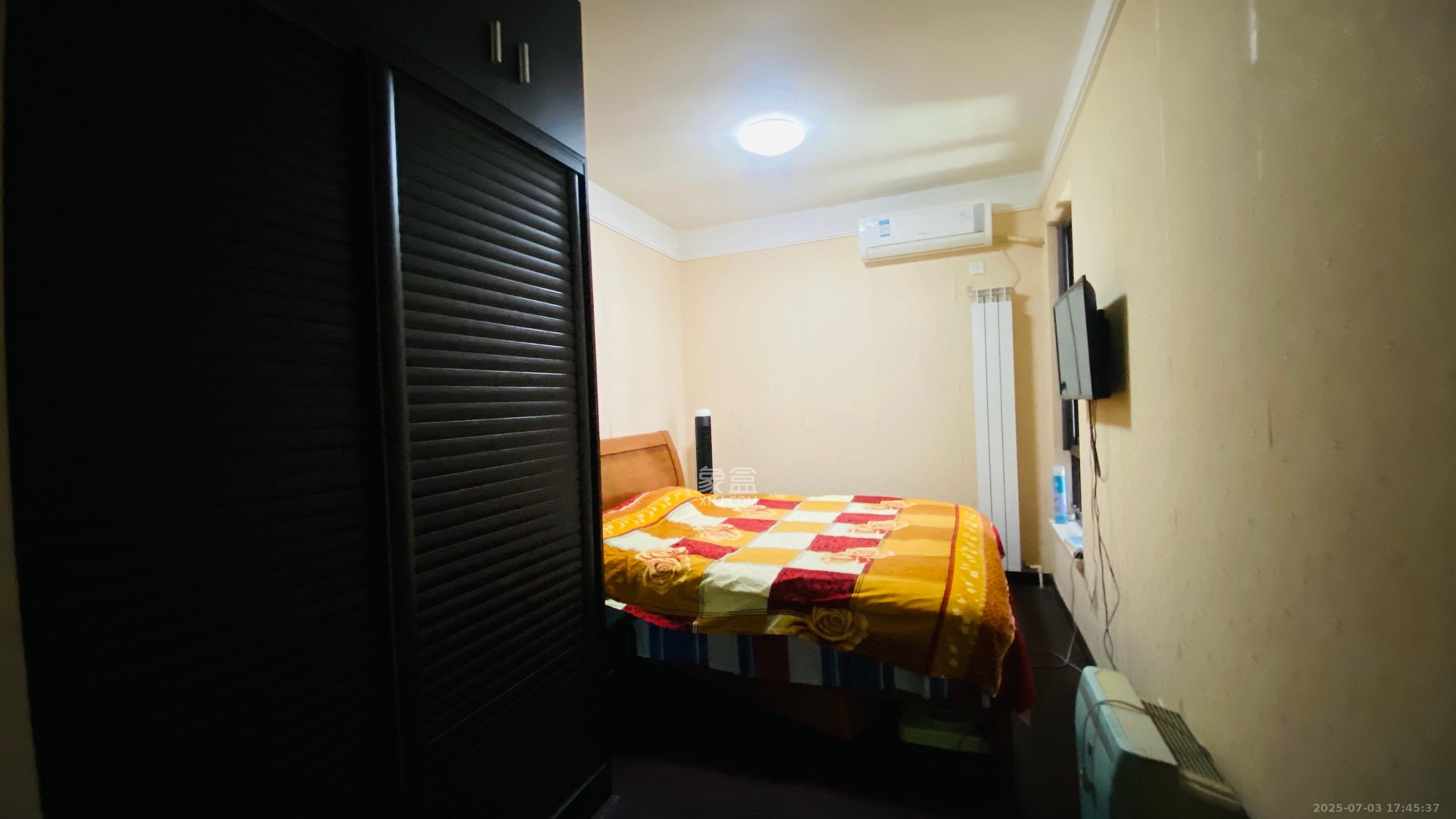 中海国际二期  3室2厅1卫    2200.0元/月 中海国际二期  3室2厅1卫    2200.0元/月室内图