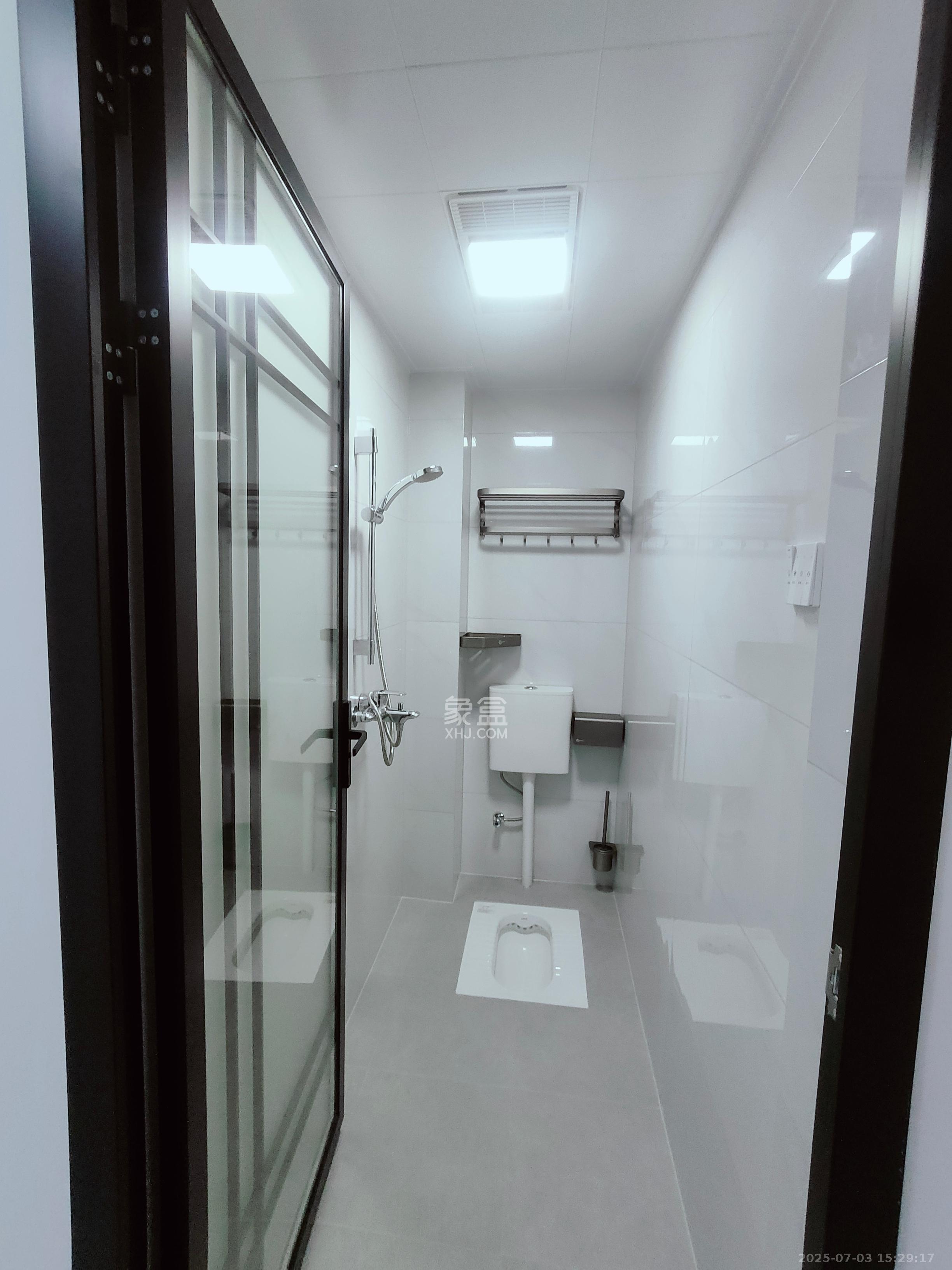 先锋新宇  1室1厅1卫    1400.0元/月