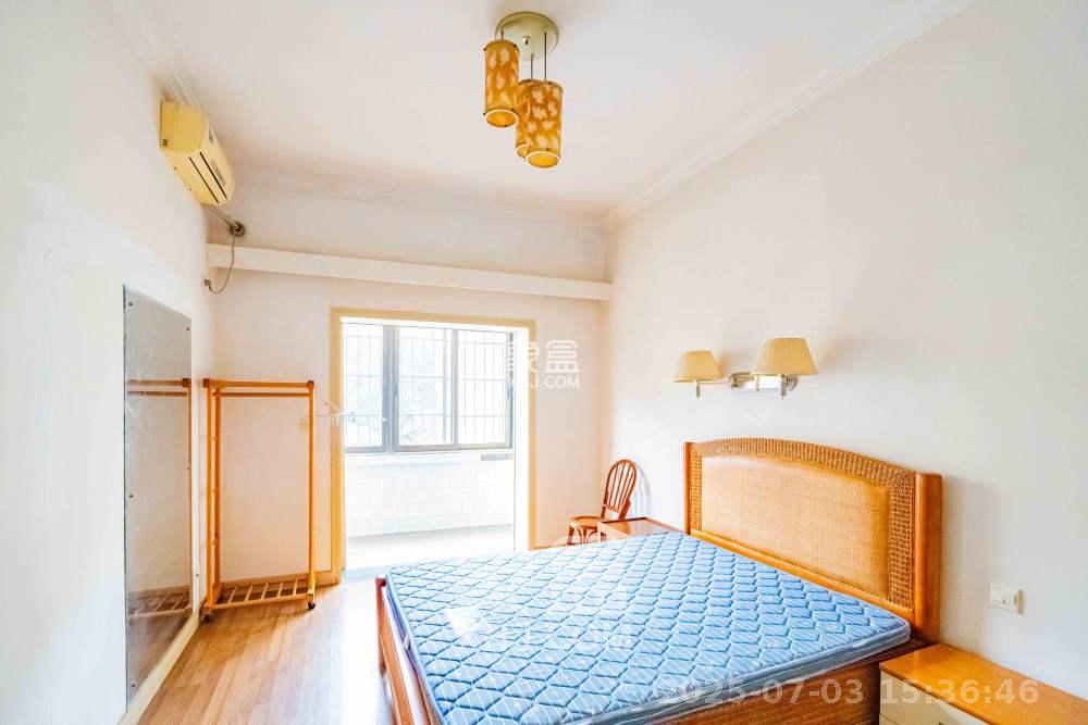 湖南省石油总公司宿舍 4室2厅2卫 3600.0元/月 湖南省石油总公司宿舍 4室2厅2卫 3600.0元/月室内图