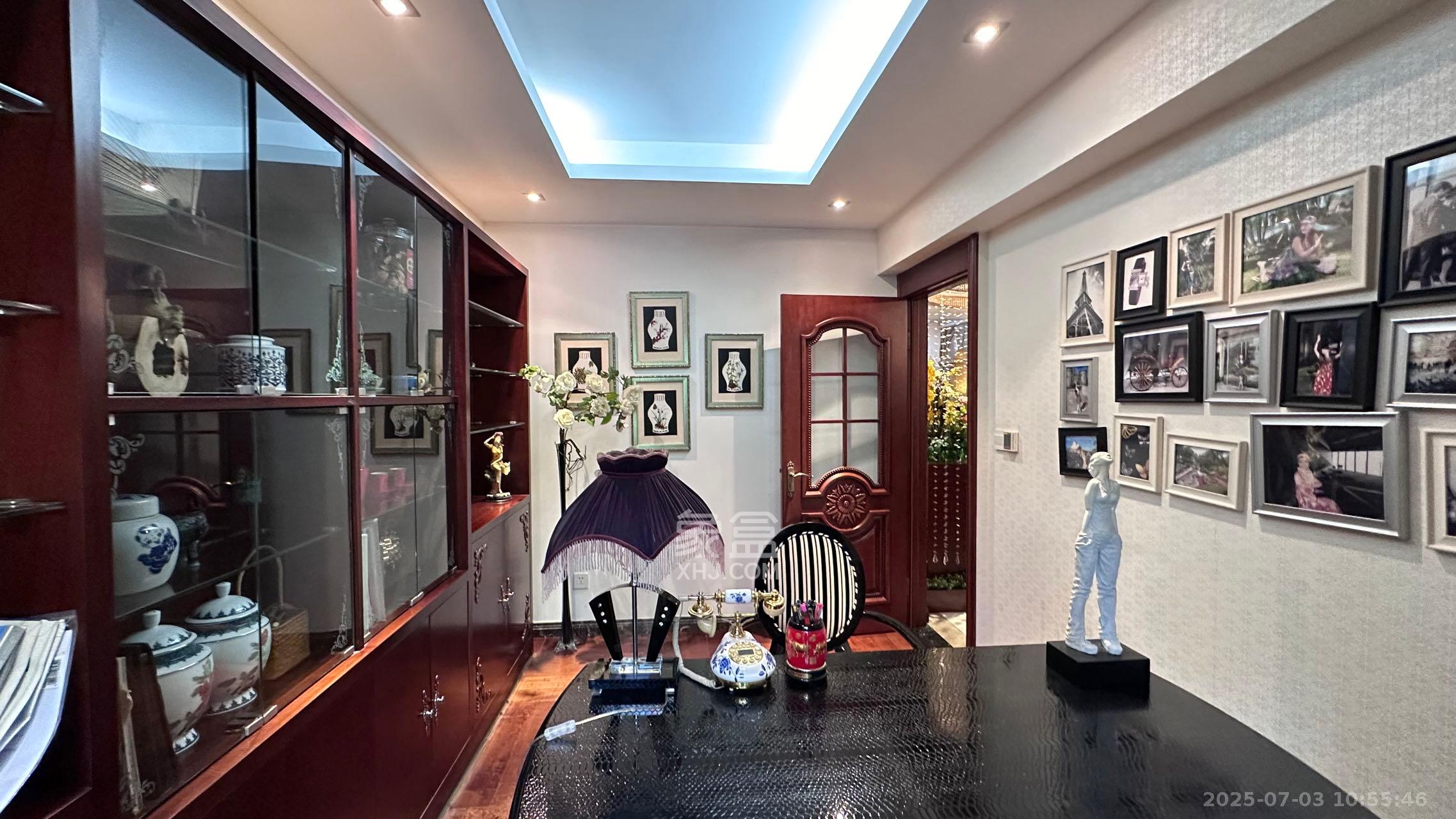 融科檀香山(融科紫檀、香山国际)  2室2厅2卫    5500.0元/月 融科檀香山(融科紫檀、香山国际)  2室2厅2卫    5500.0元/月室内图