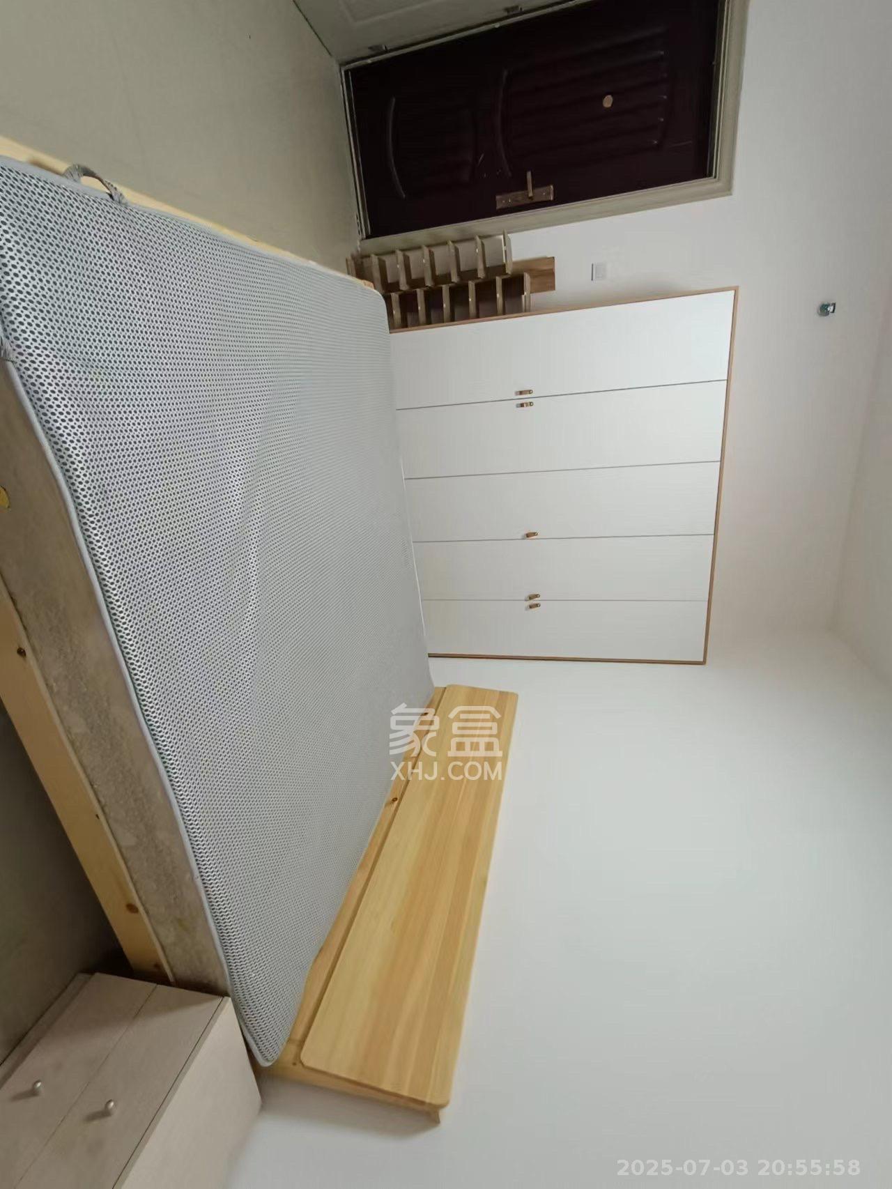 东方新世界  1室1厅1卫   1500.00元/月室内图