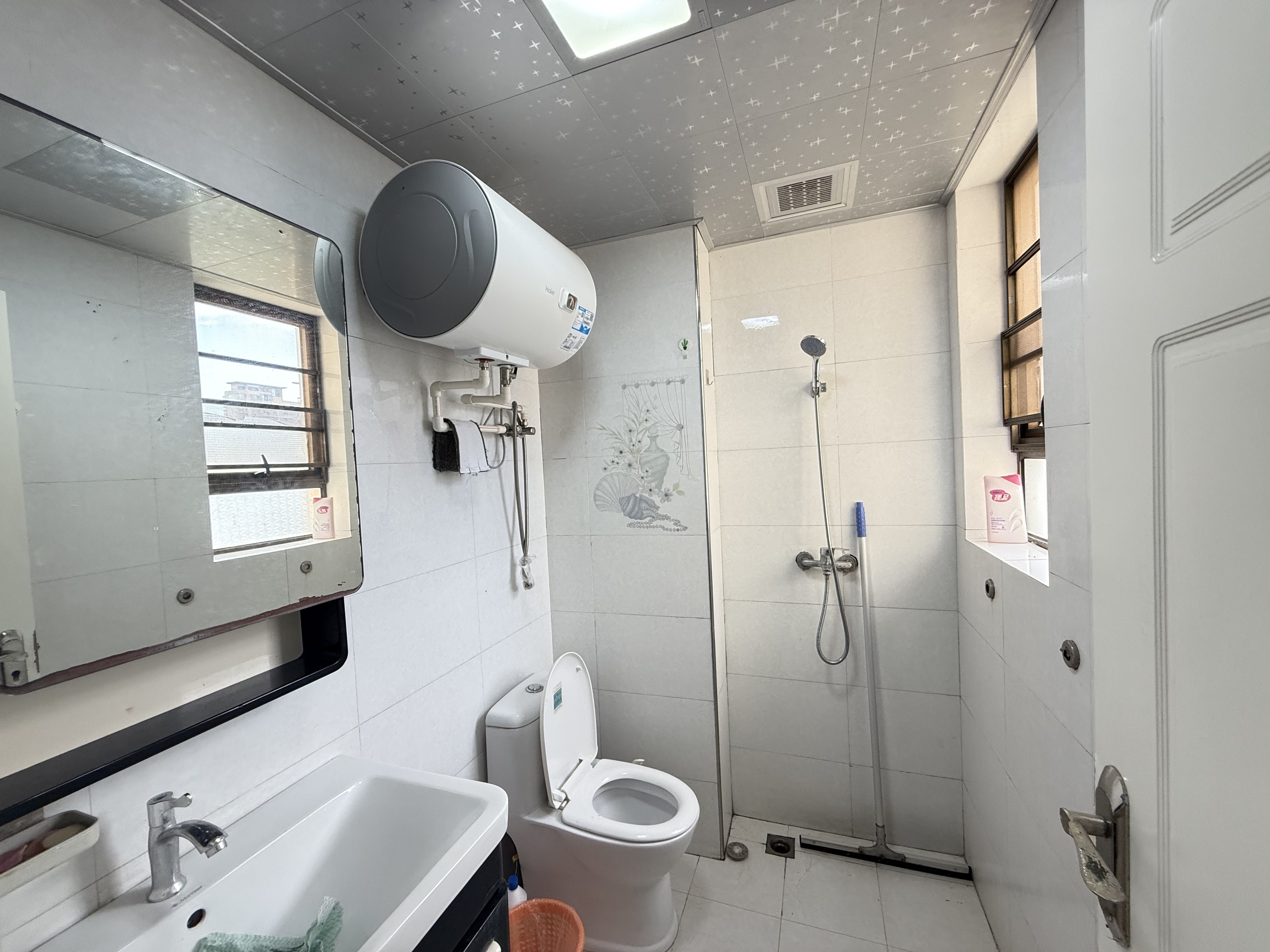 郁金香花园 2室1厅1卫 145.0万 郁金香花园 2室1厅1卫 145.0万室内图