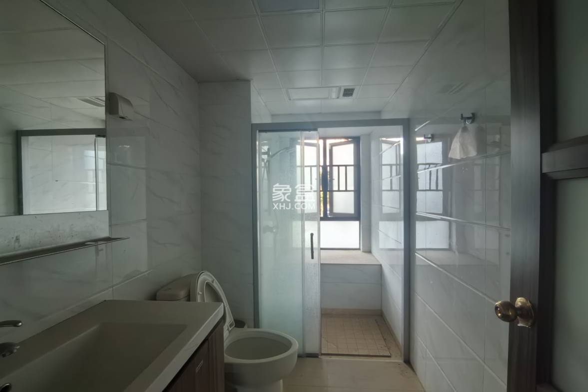 碧桂园豪园 4室2厅2卫 2800.0元/月 碧桂园豪园 4室2厅2卫 2800.0元/月室内图