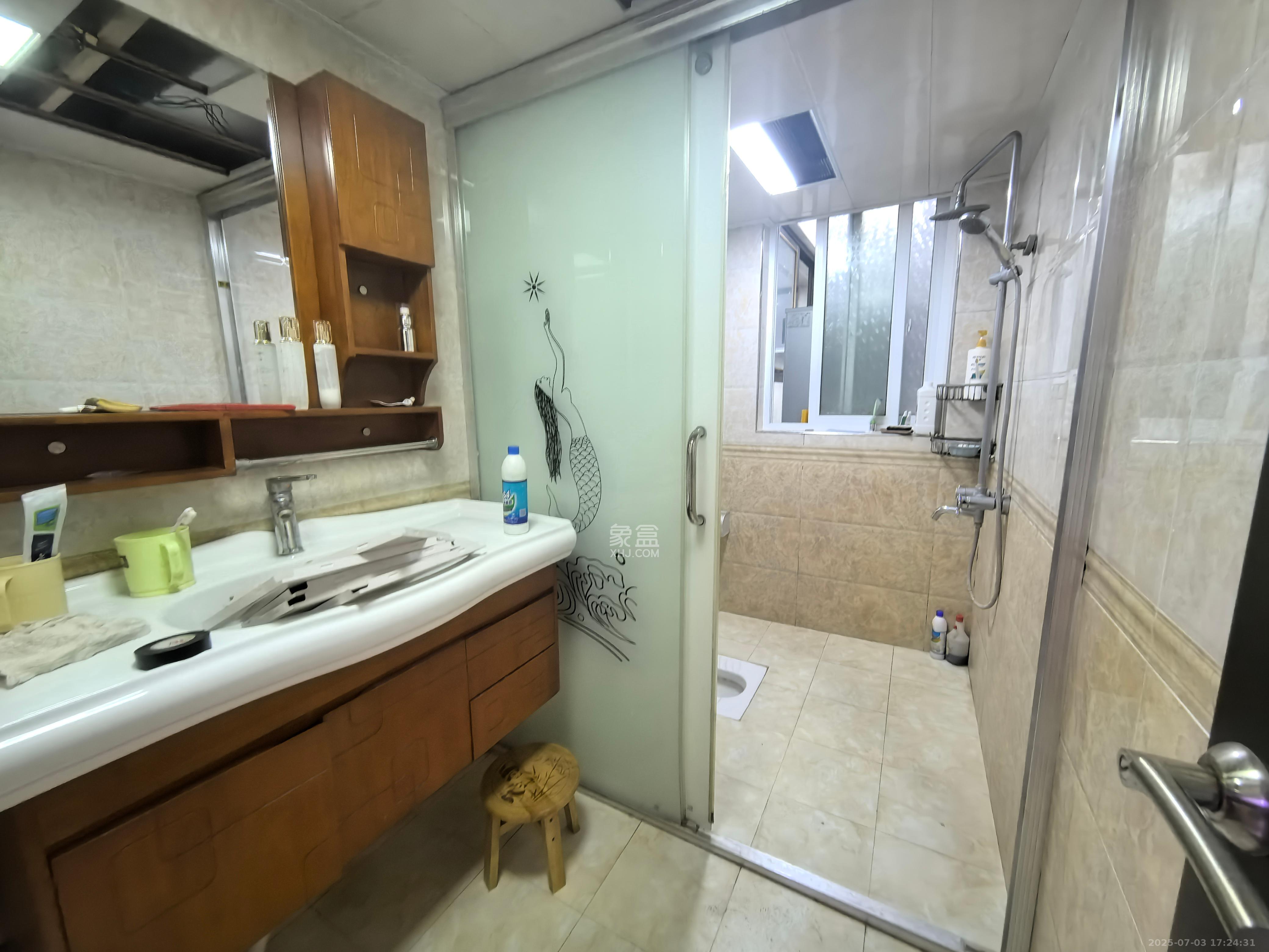 昆仑和府 3室2厅1卫 1500.0元/月 昆仑和府 3室2厅1卫 1500.0元/月室内图