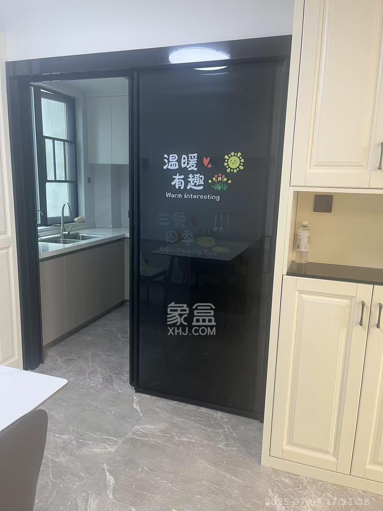 欣利梅溪左岸  4室2厅2卫   3200.00元/月室内图
