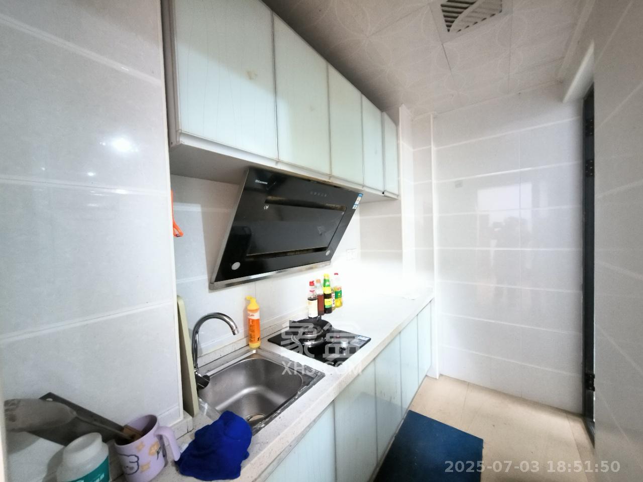 中建芙蓉工社  2室1厅1卫   1400.00元/月室内图