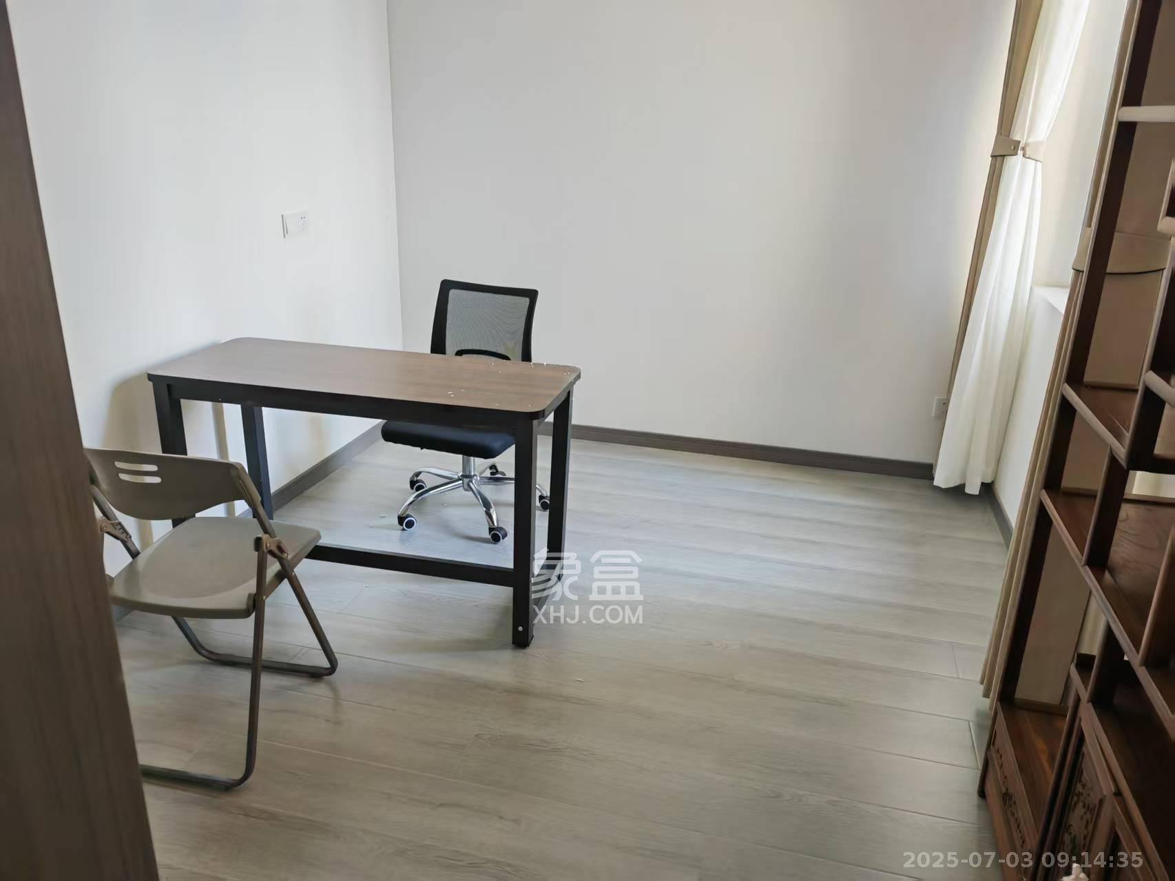 金沅公馆 3室2厅1卫 2300.0元/月 金沅公馆 3室2厅1卫 2300.0元/月室内图