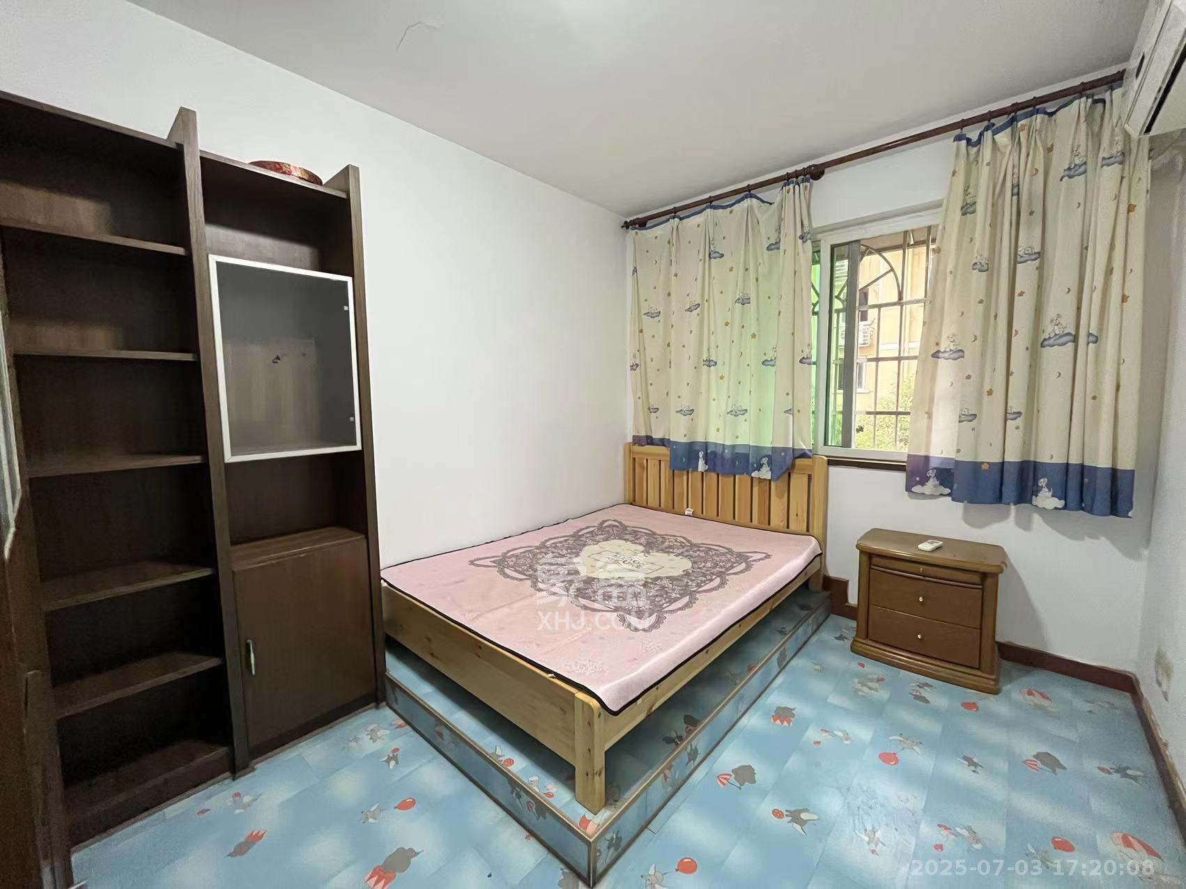 恩瑞麓山名园(龙王港小区) 3室2厅2卫 2500.0元/月 恩瑞麓山名园(龙王港小区) 3室2厅2卫 2500.0元/月室内图