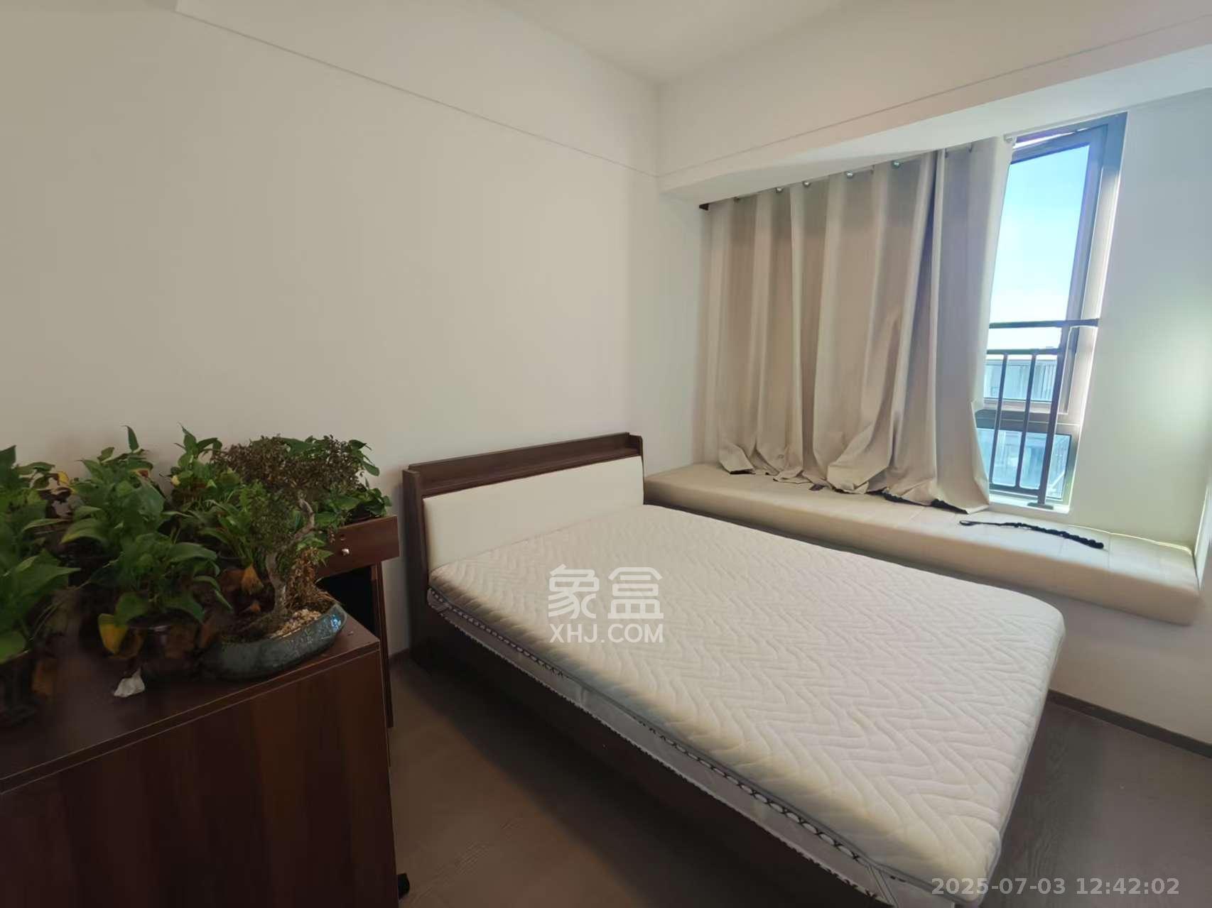 招商蛇口滨江境  4室2厅2卫    7200.0元/月室内图