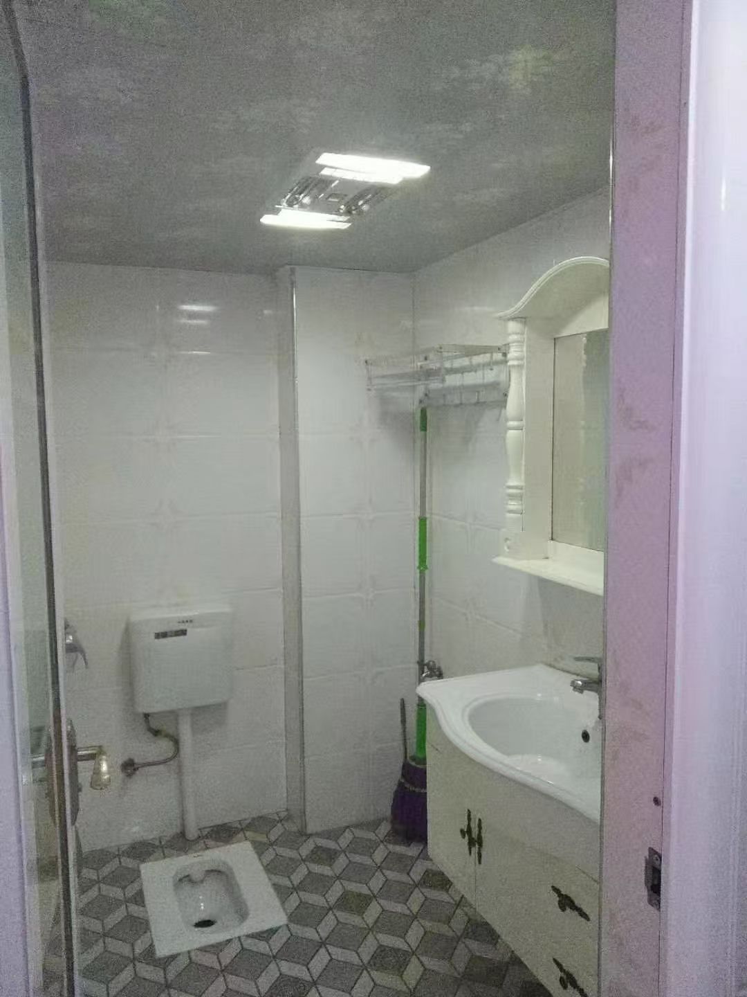 一品恒城 1室1厅1卫 1200.0元/月 一品恒城 1室1厅1卫 1200.0元/月室内图