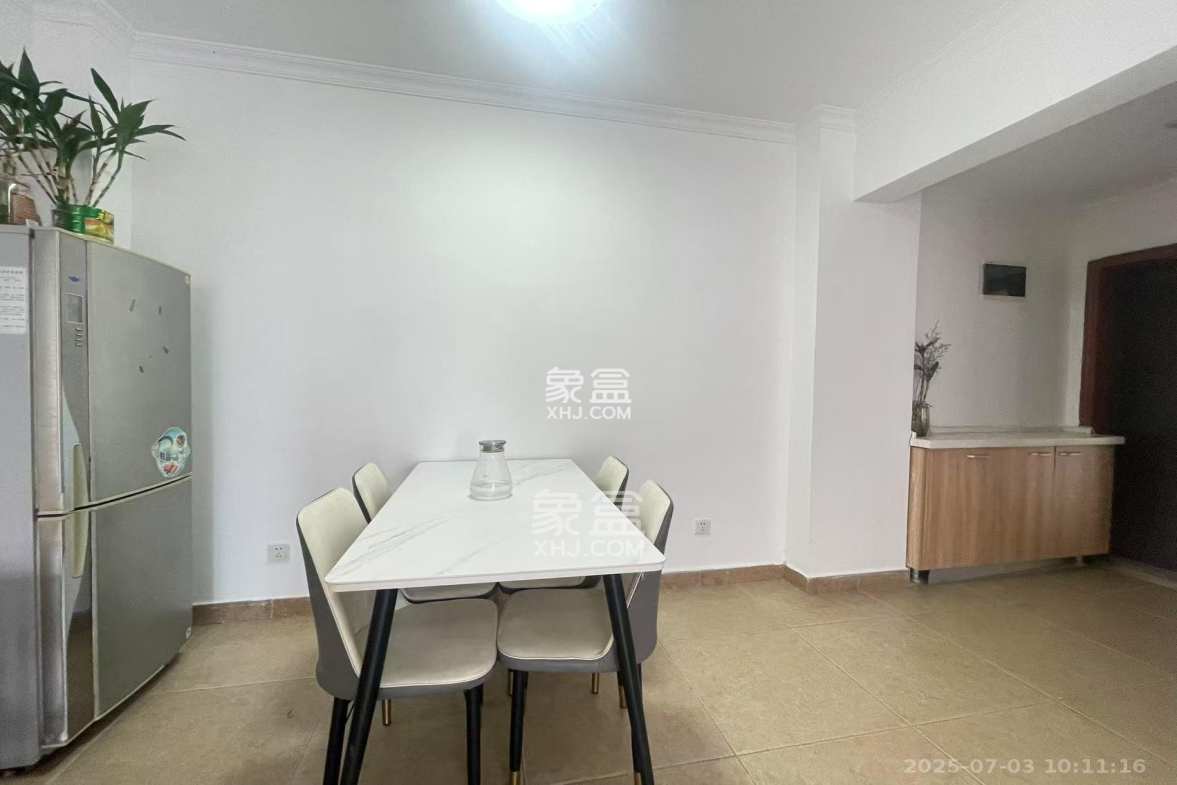 上海城小区 2室1厅1卫 1900.0元/月 上海城小区 2室1厅1卫 1900.0元/月室内图