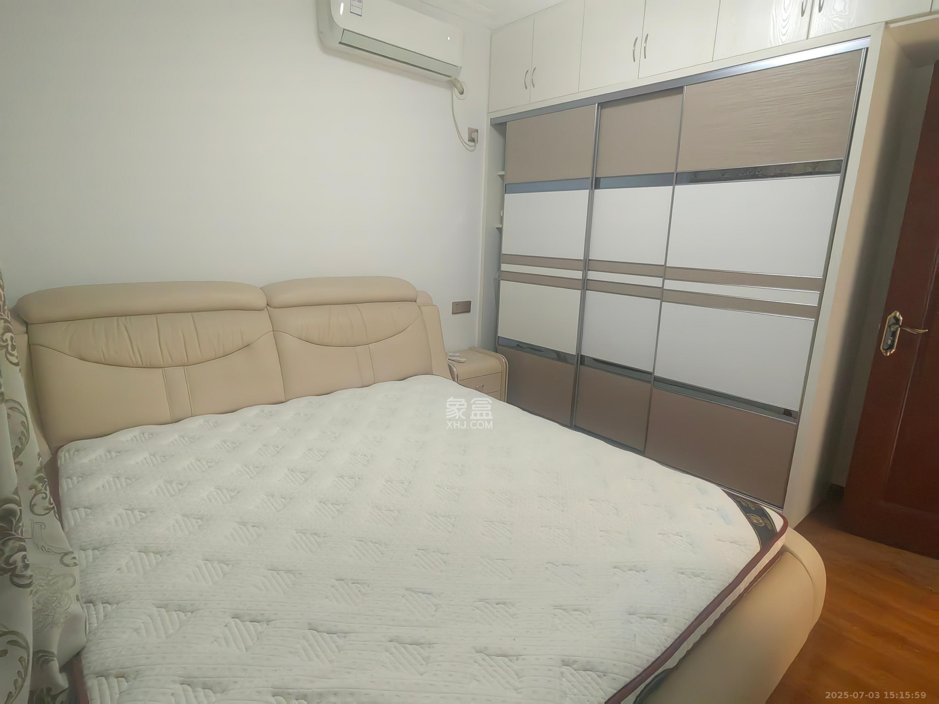 康桥长郡  3室2厅1卫   2300.00元/月室内图
