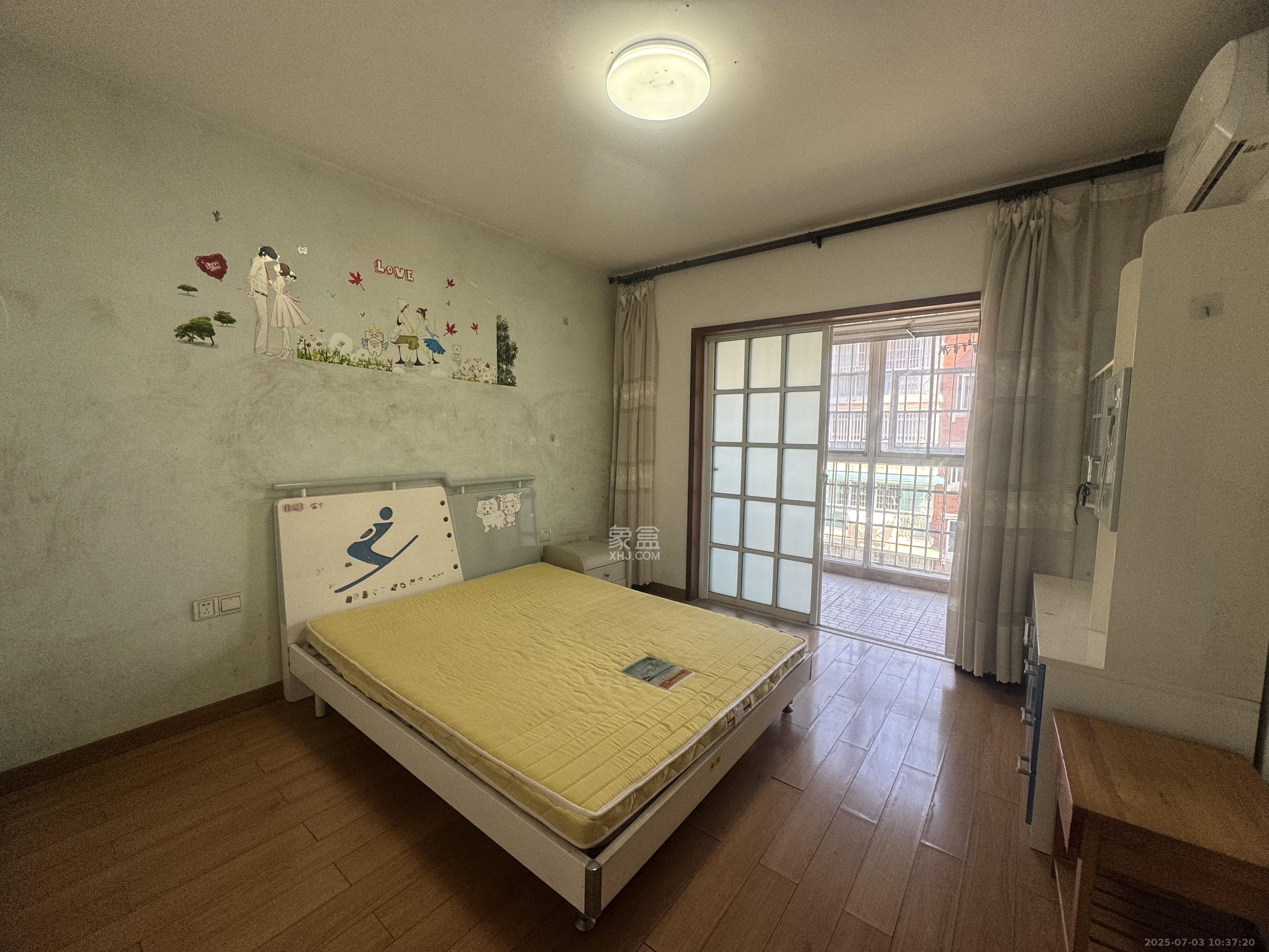 紫薇苑  3室2厅1卫   2100.00元/月室内图