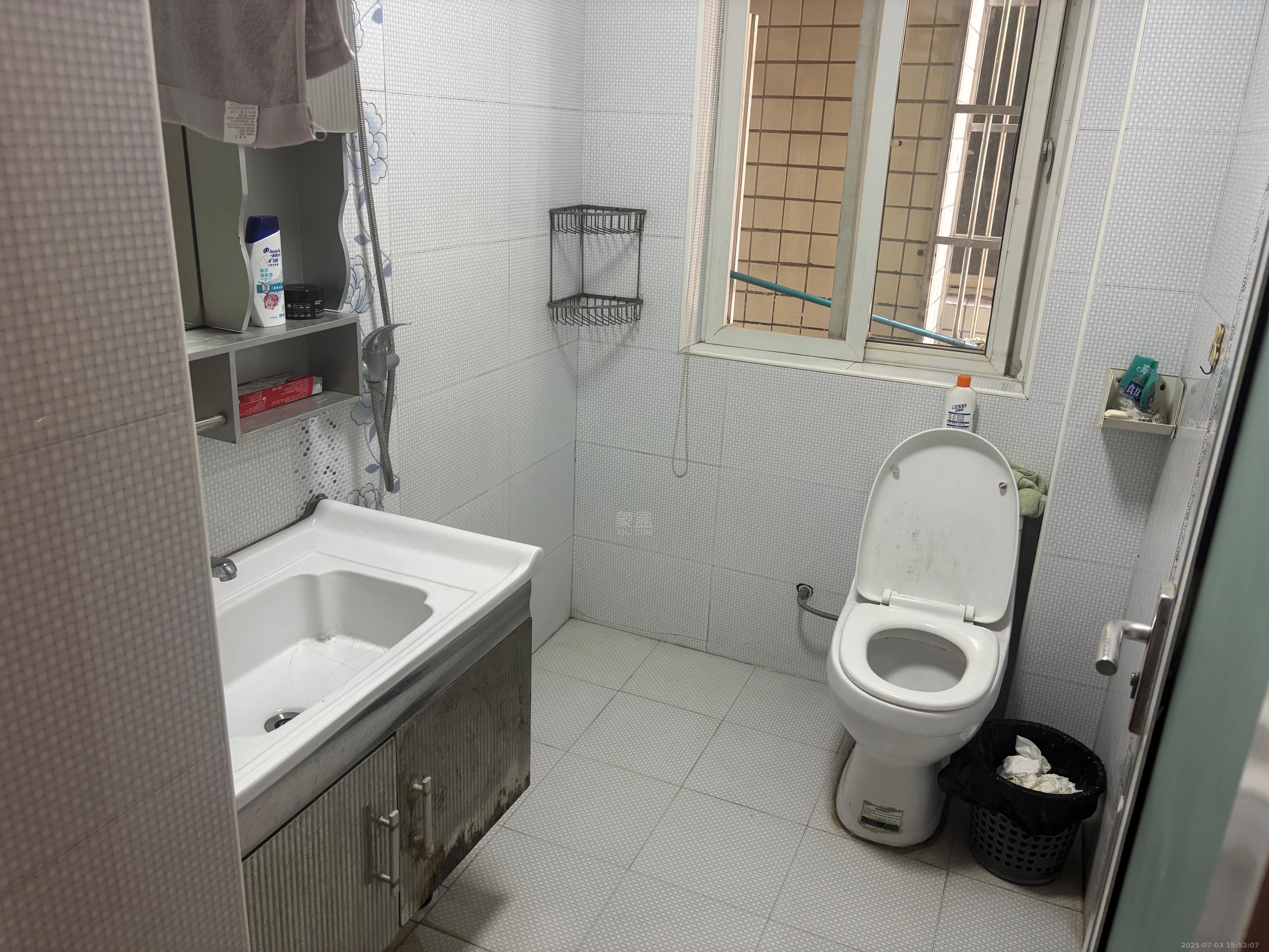 瀚水栗源  3室2厅2卫    1600.0元/月室内图