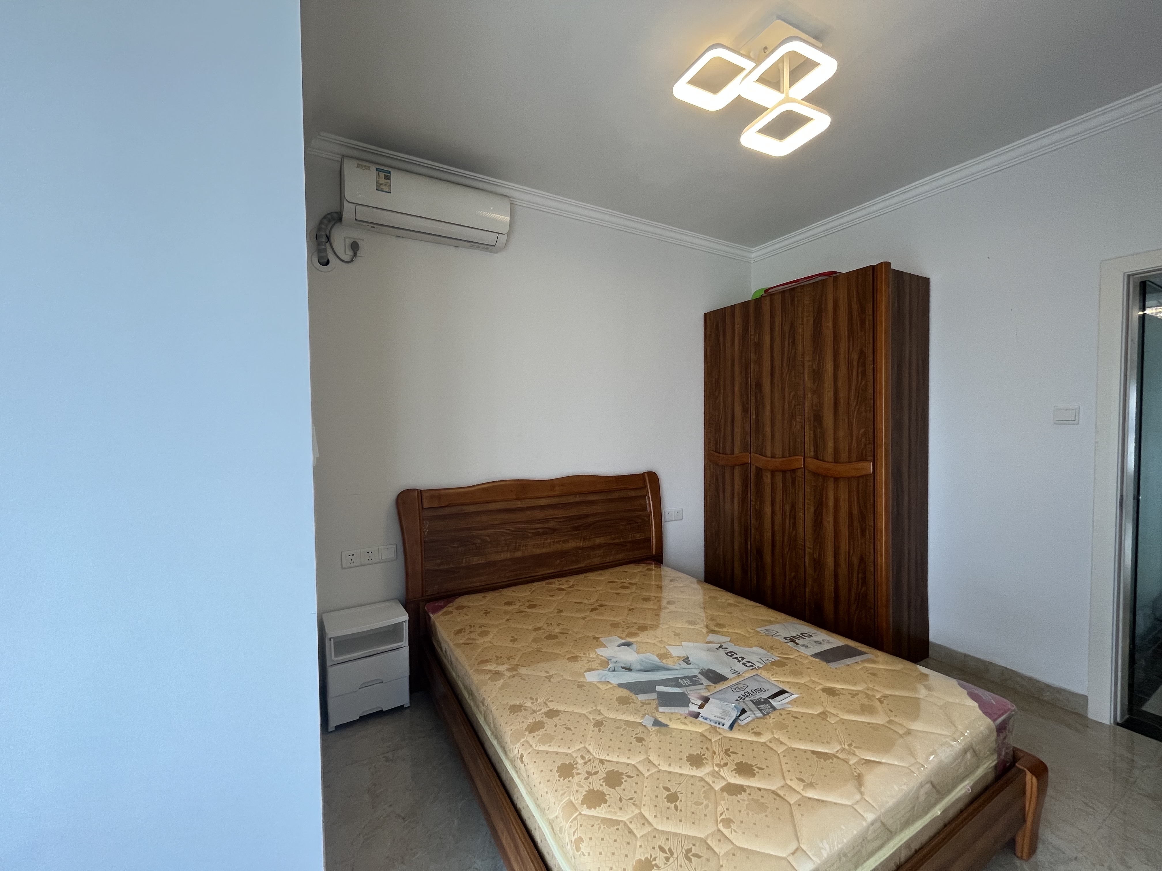 晨晖帝景 2室2厅1卫 2100.0元/月 晨晖帝景 2室2厅1卫 2100.0元/月户型图