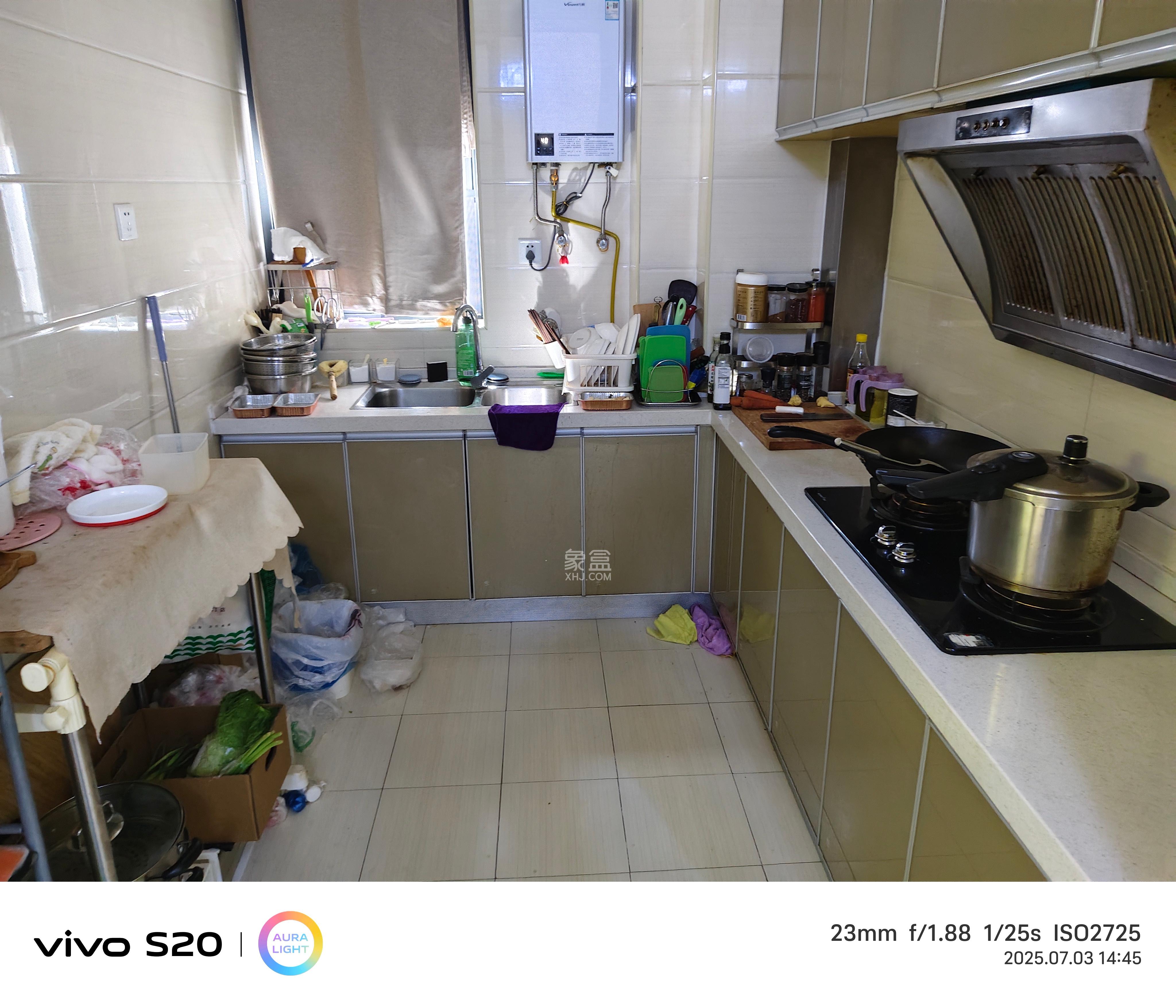 蓝光雍锦阁  3室2厅1卫   3000.00元/月室内图