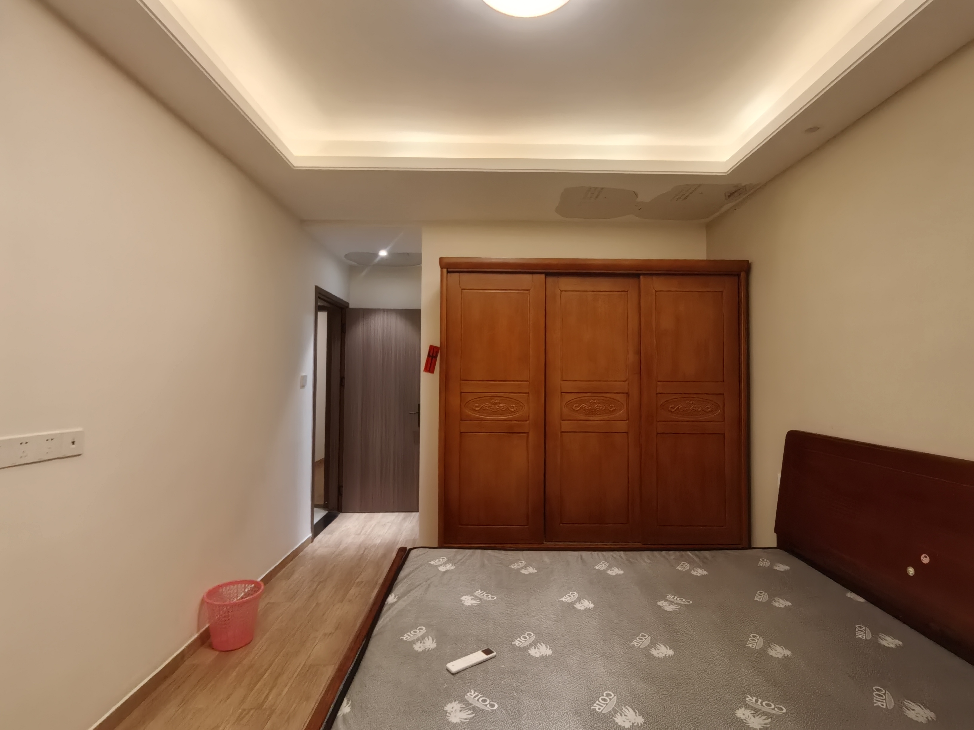 金湖壹号  3室2厅1卫   3800.00元/月室内图