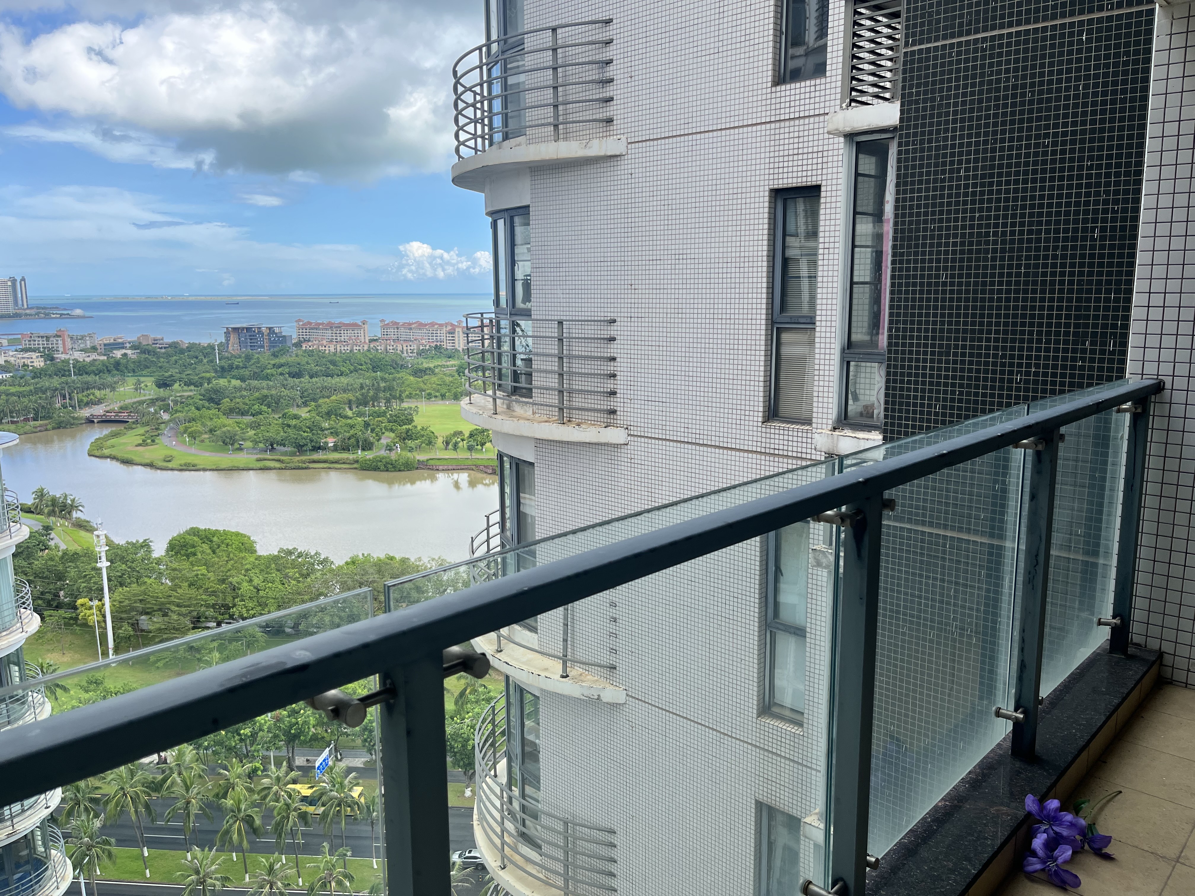 宝华海景  1室1厅1卫   2600.00元/月室内图