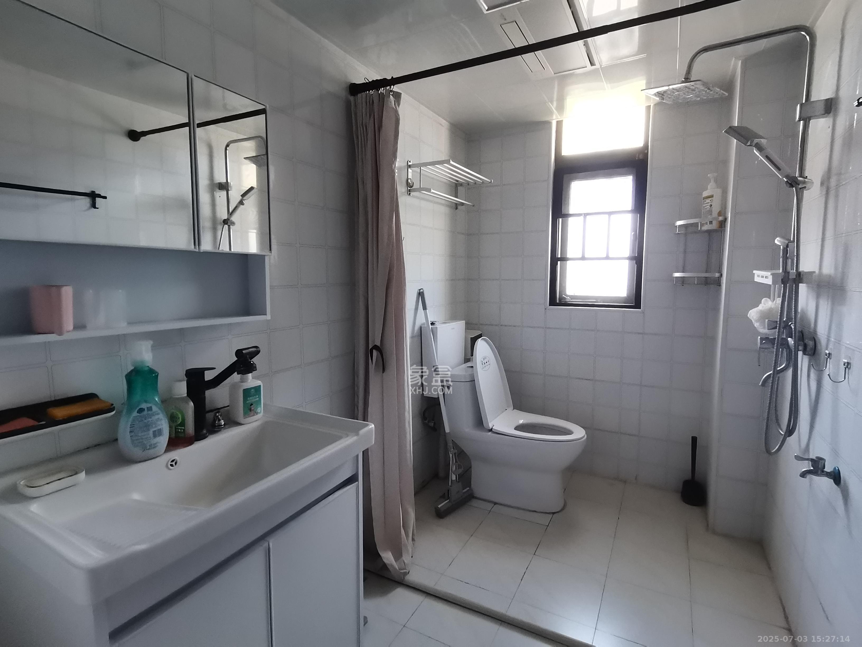 佳兆业云顶梅溪湖(佳兆业梅溪荟)  3室2厅2卫    3500.0元/月 佳兆业云顶梅溪湖(佳兆业梅溪荟)  3室2厅2卫    3500.0元/月室内图