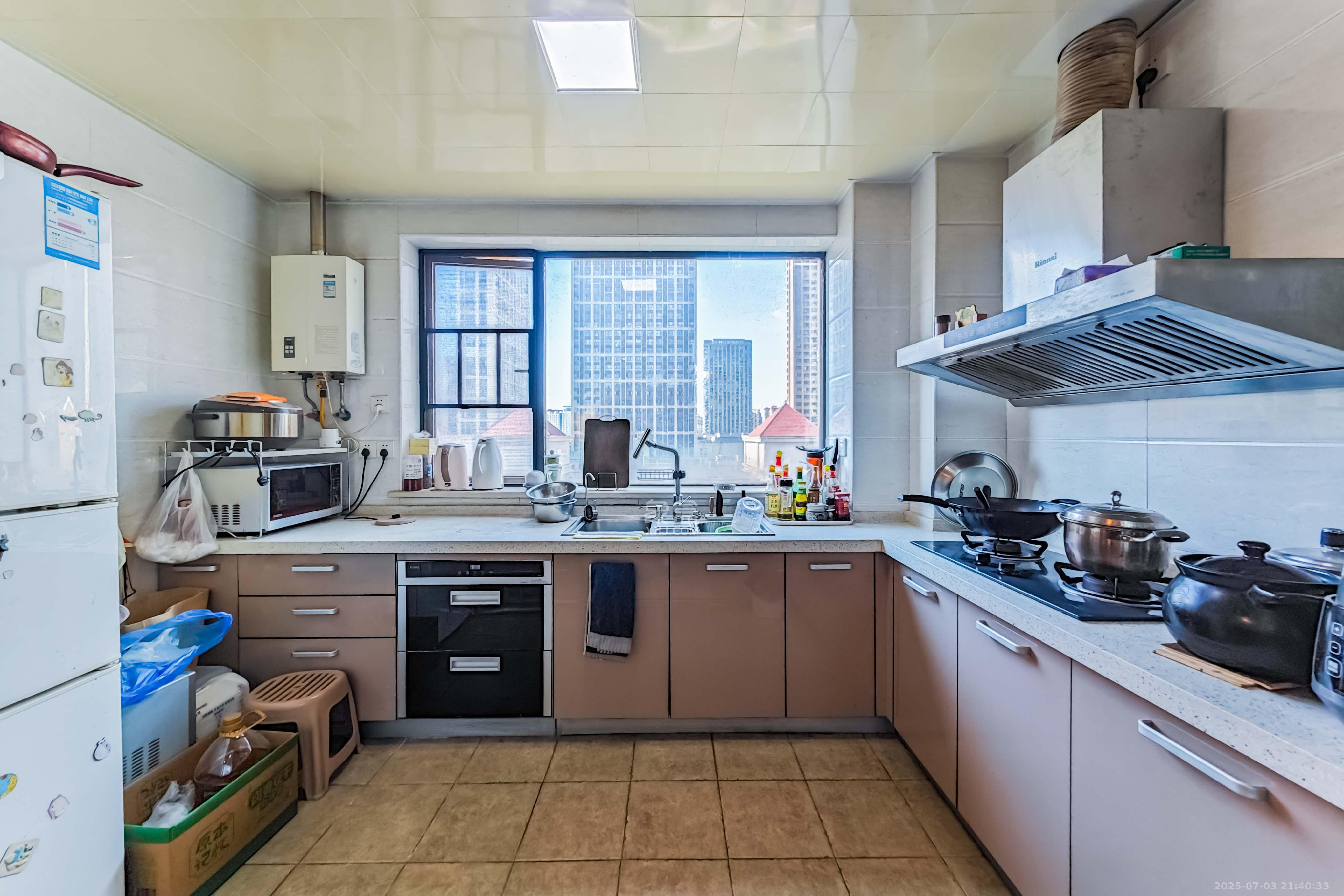 中城丽景香山园 3室2厅2卫 128.80万 中城丽景香山园 3室2厅2卫 128.80万厨房