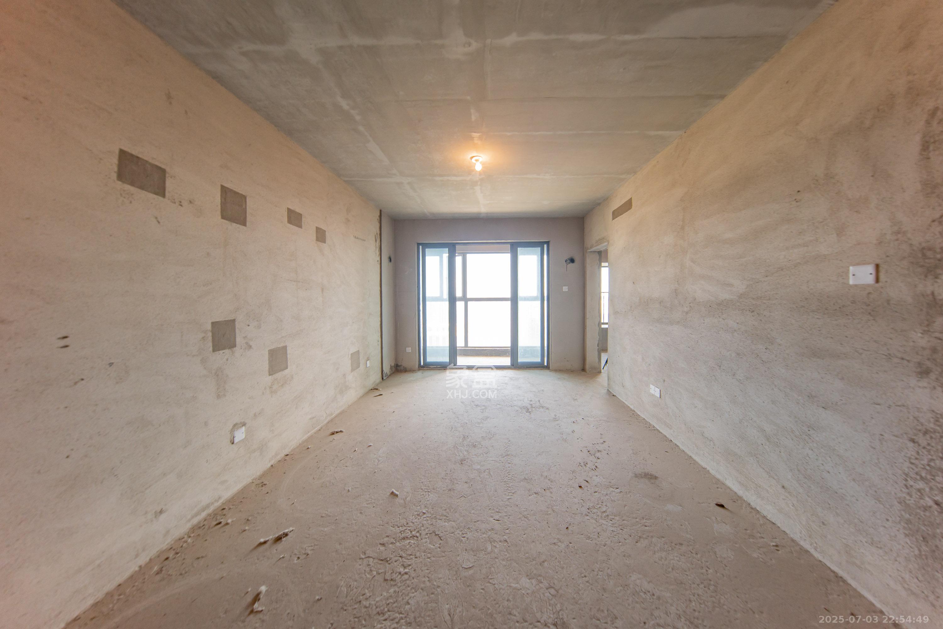 南山十里天池  3室2厅1卫    52.8万 南山十里天池  3室2厅1卫    52.8万客厅