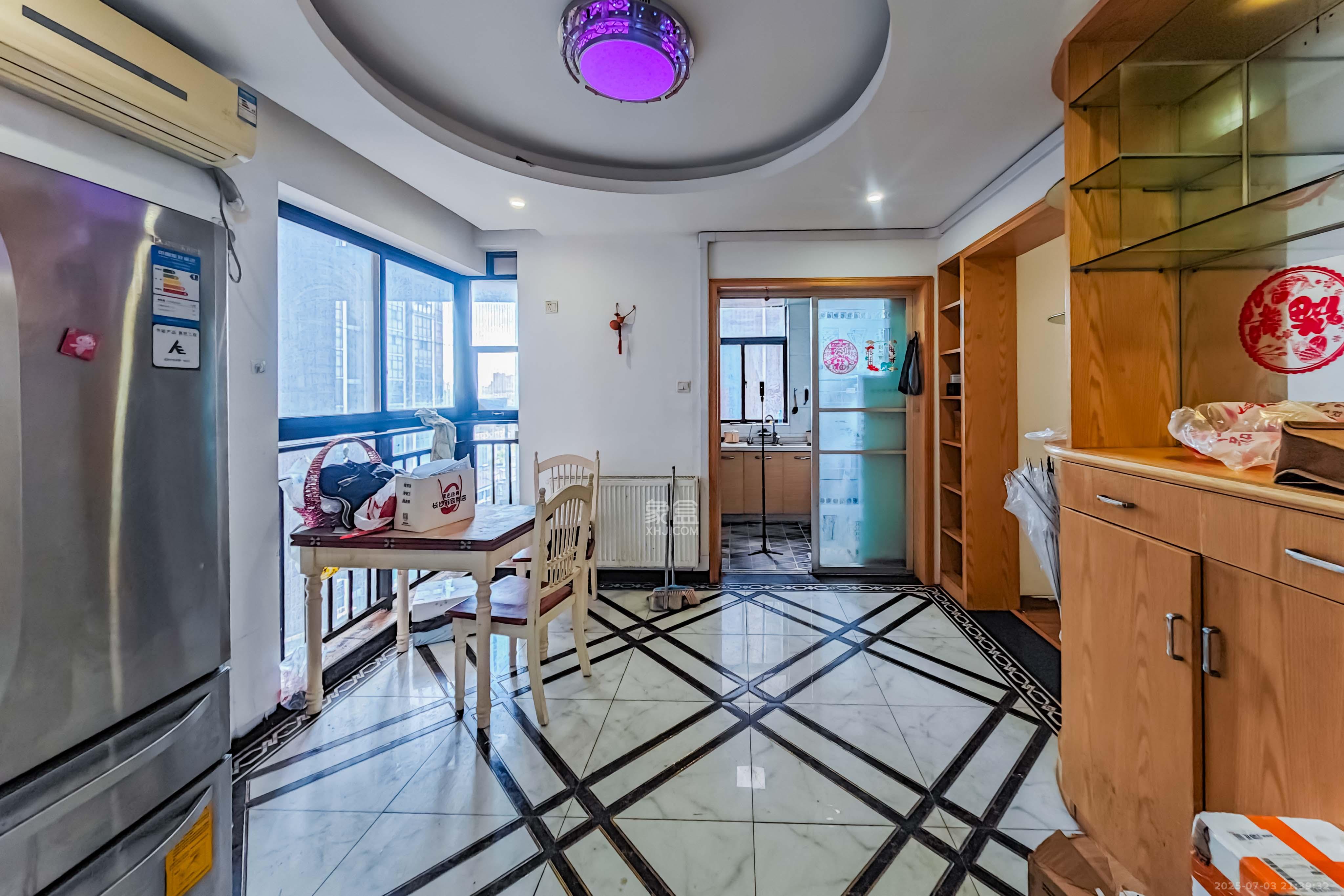 海拔东方 4室2厅2卫 92.0万 海拔东方 4室2厅2卫 92.0万其他