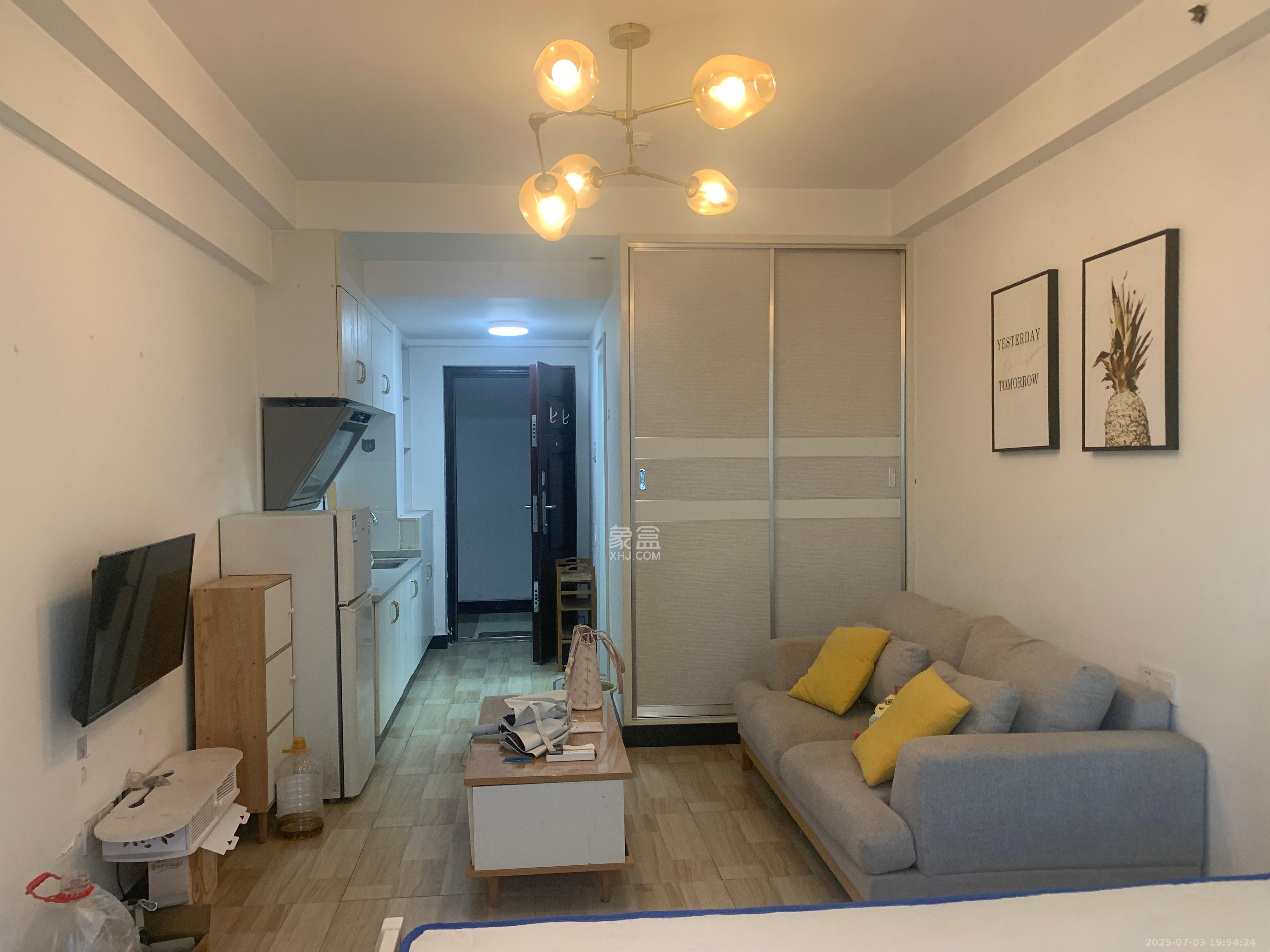 中建芙蓉嘉苑 1室1厅1卫 1200.0元/月 中建芙蓉嘉苑 1室1厅1卫 1200.0元/月室内图