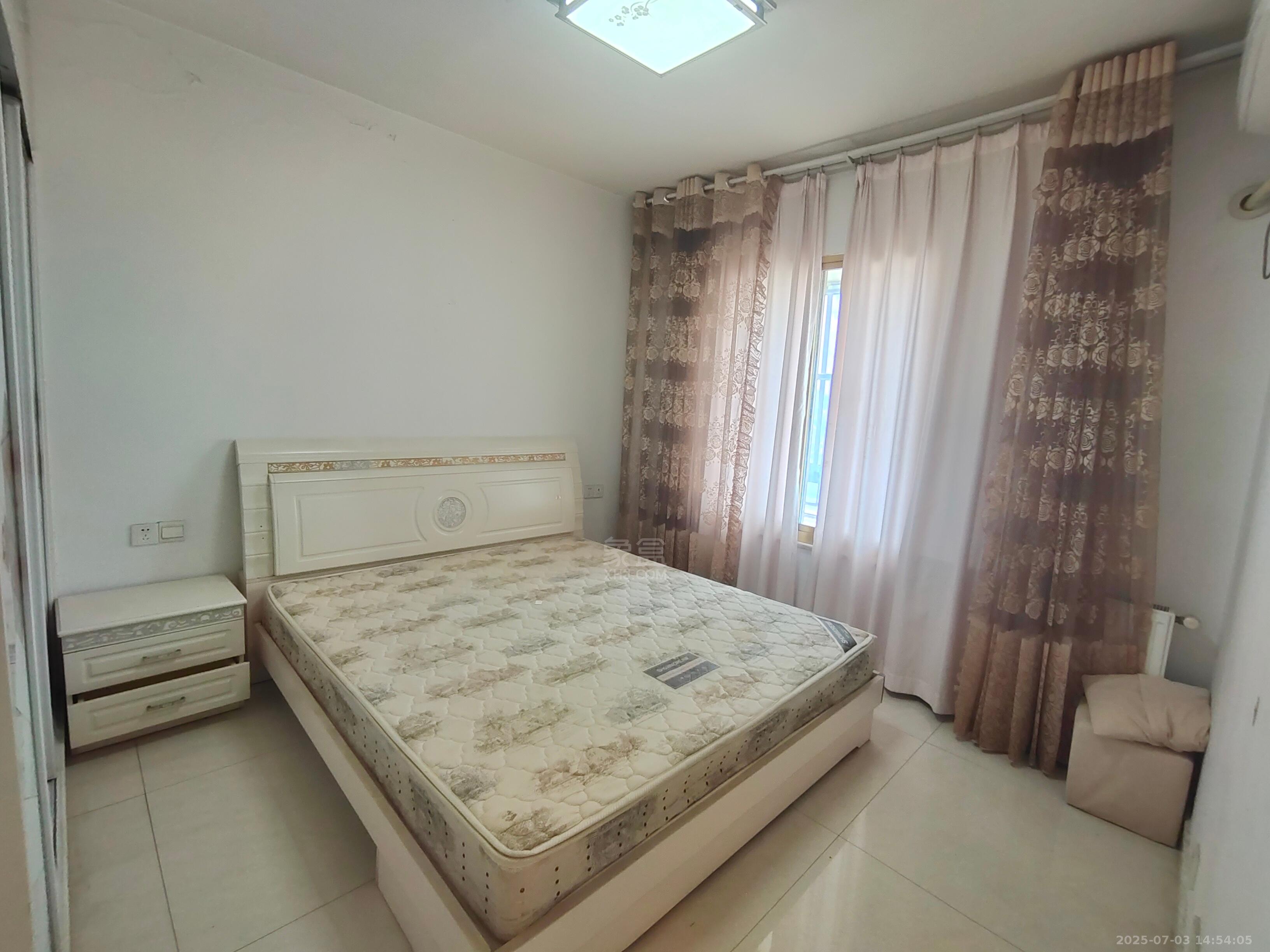 文化园三期  2室2厅1卫    1300.0元/月 文化园三期  2室2厅1卫    1300.0元/月室内图