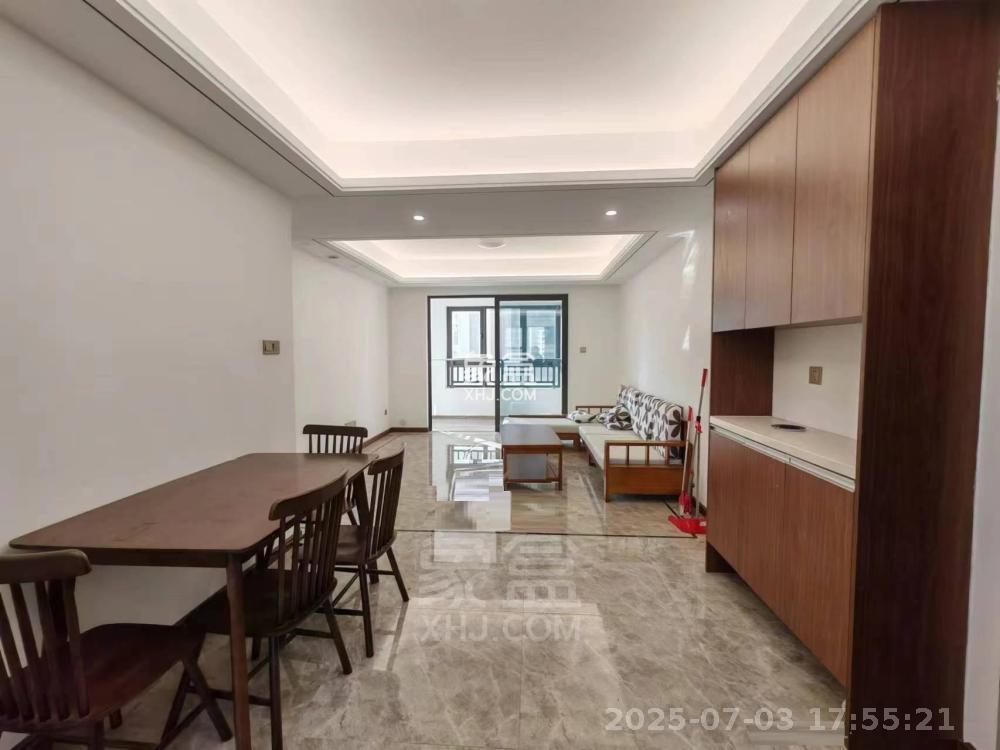 城际空间站 4室2厅2卫 1800.0元/月 城际空间站 4室2厅2卫 1800.0元/月室内图