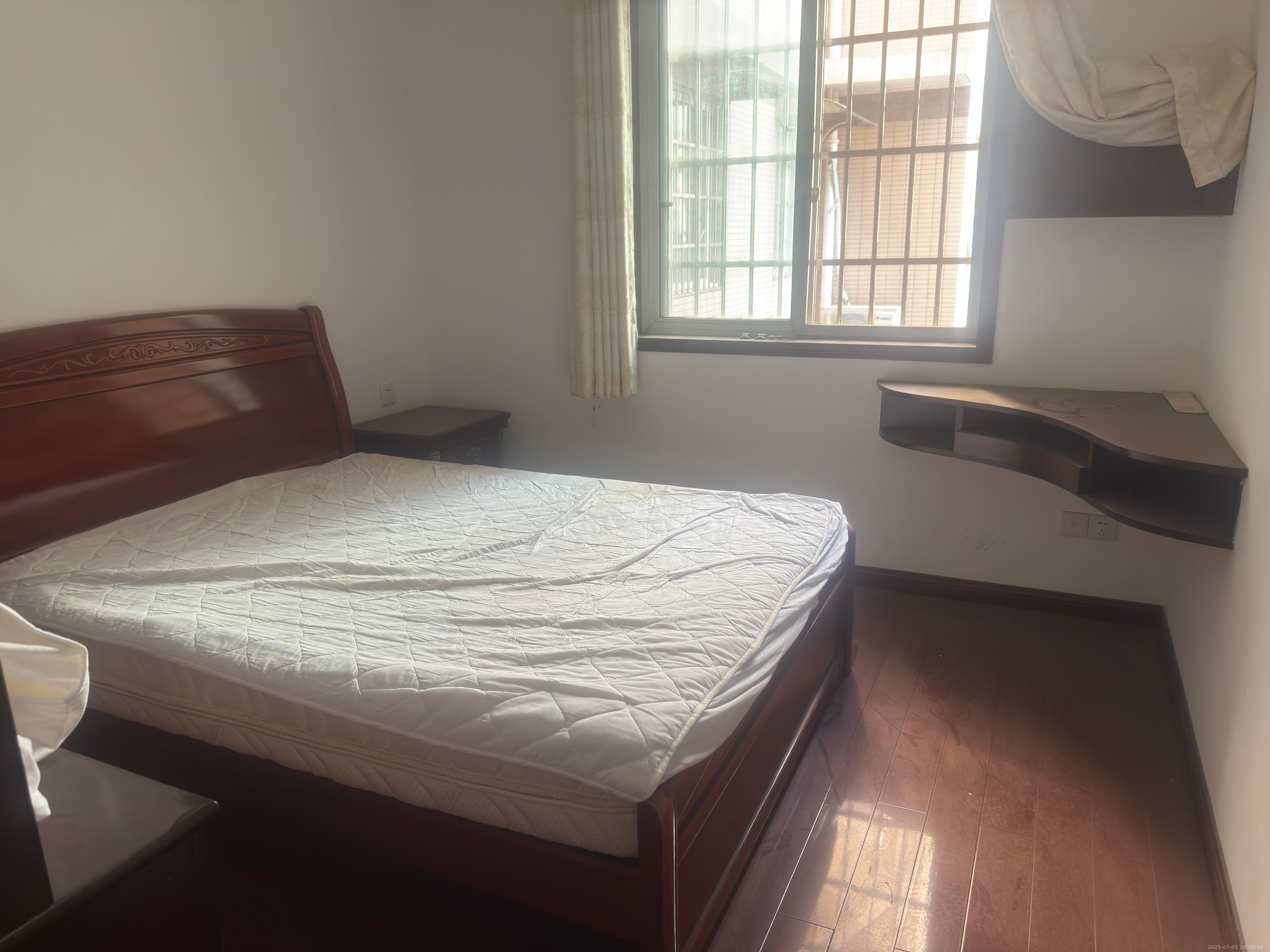 水映青山 3室2厅2卫 2600.0元/月 水映青山 3室2厅2卫 2600.0元/月室内图