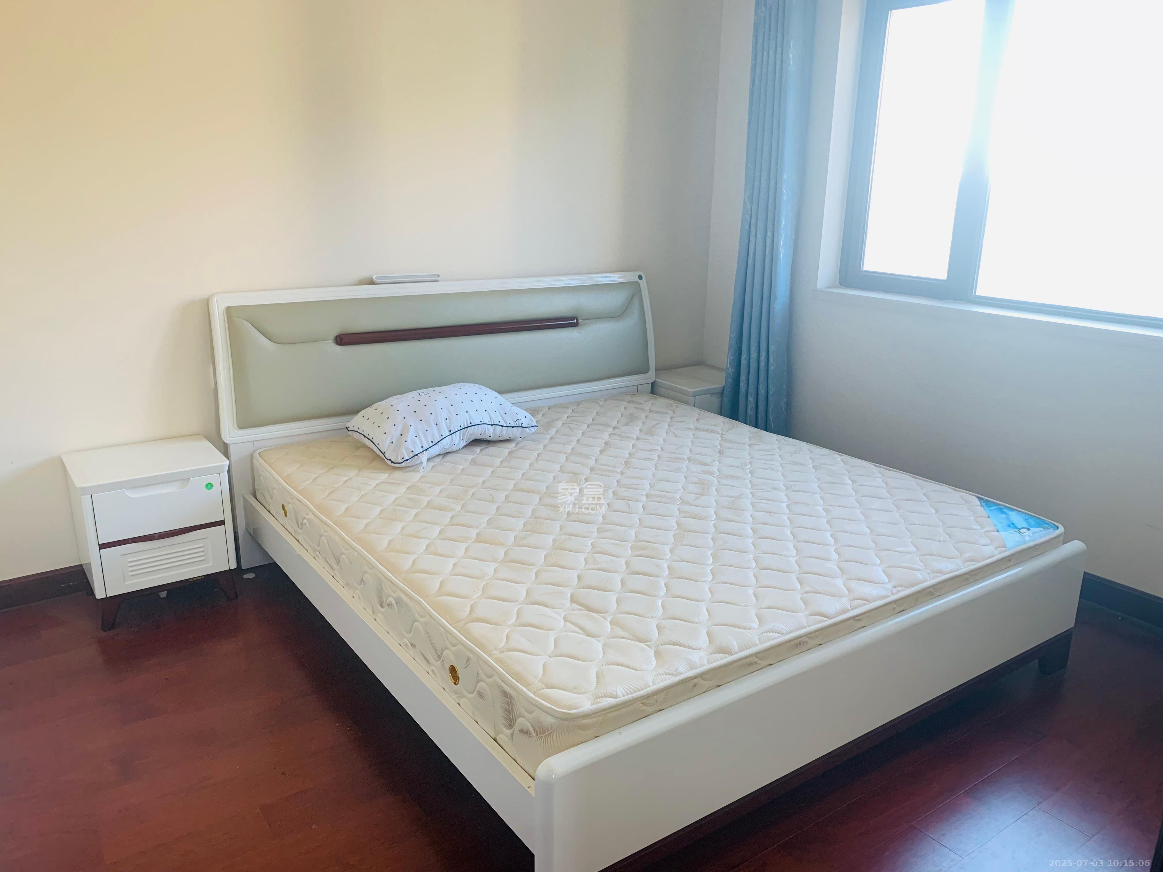 恒大翡翠华庭 3室2厅2卫 2600.0元/月 恒大翡翠华庭 3室2厅2卫 2600.0元/月室内图