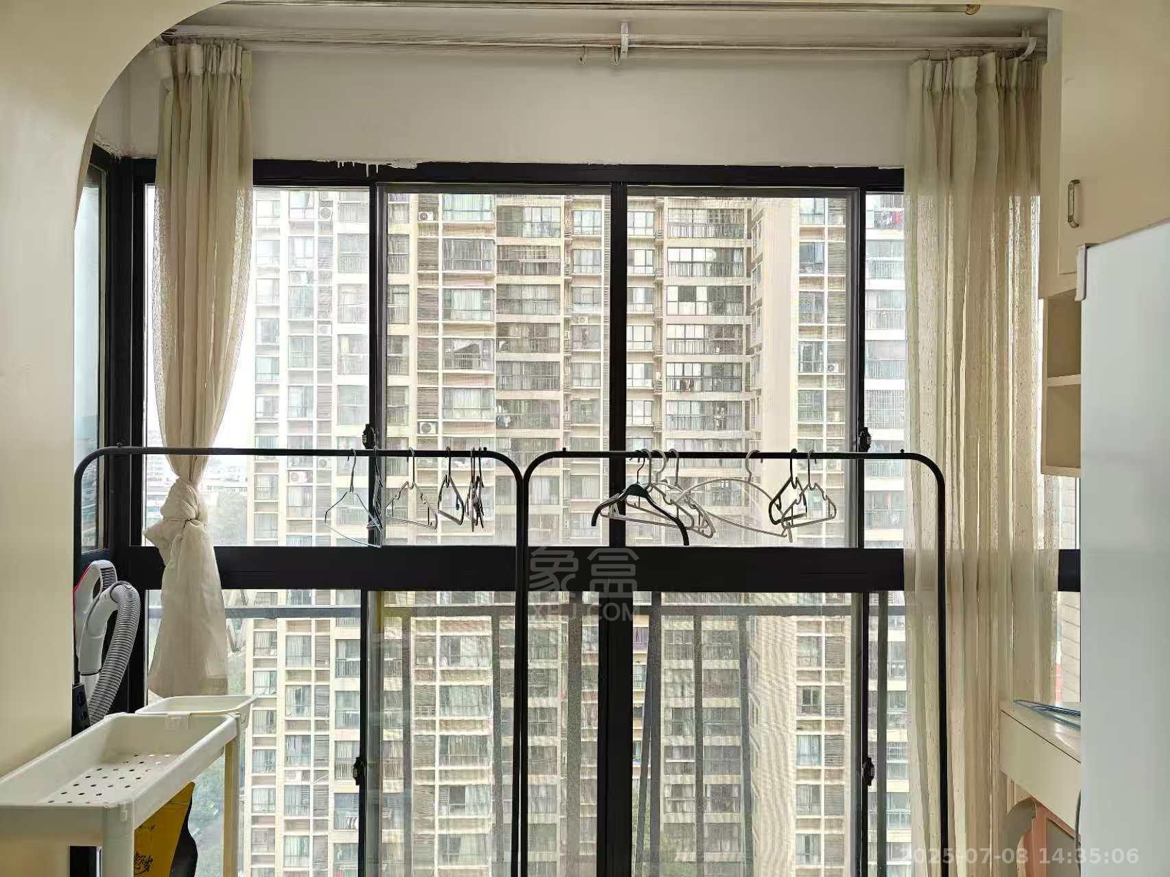 恒瑞雅园 1室1厅1卫 1300.0元/月 恒瑞雅园 1室1厅1卫 1300.0元/月室内图