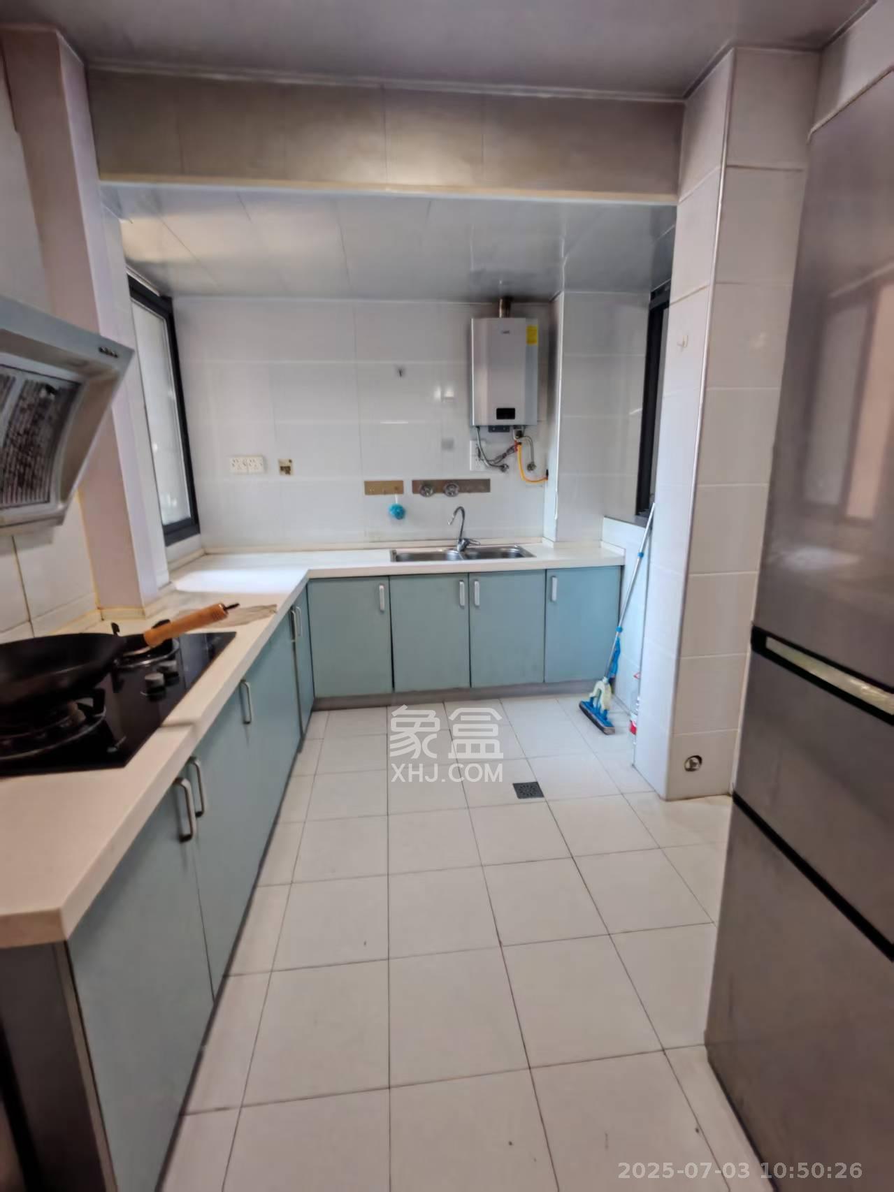 长房时代城 2室2厅1卫 2400.0元/月 长房时代城 2室2厅1卫 2400.0元/月室内图