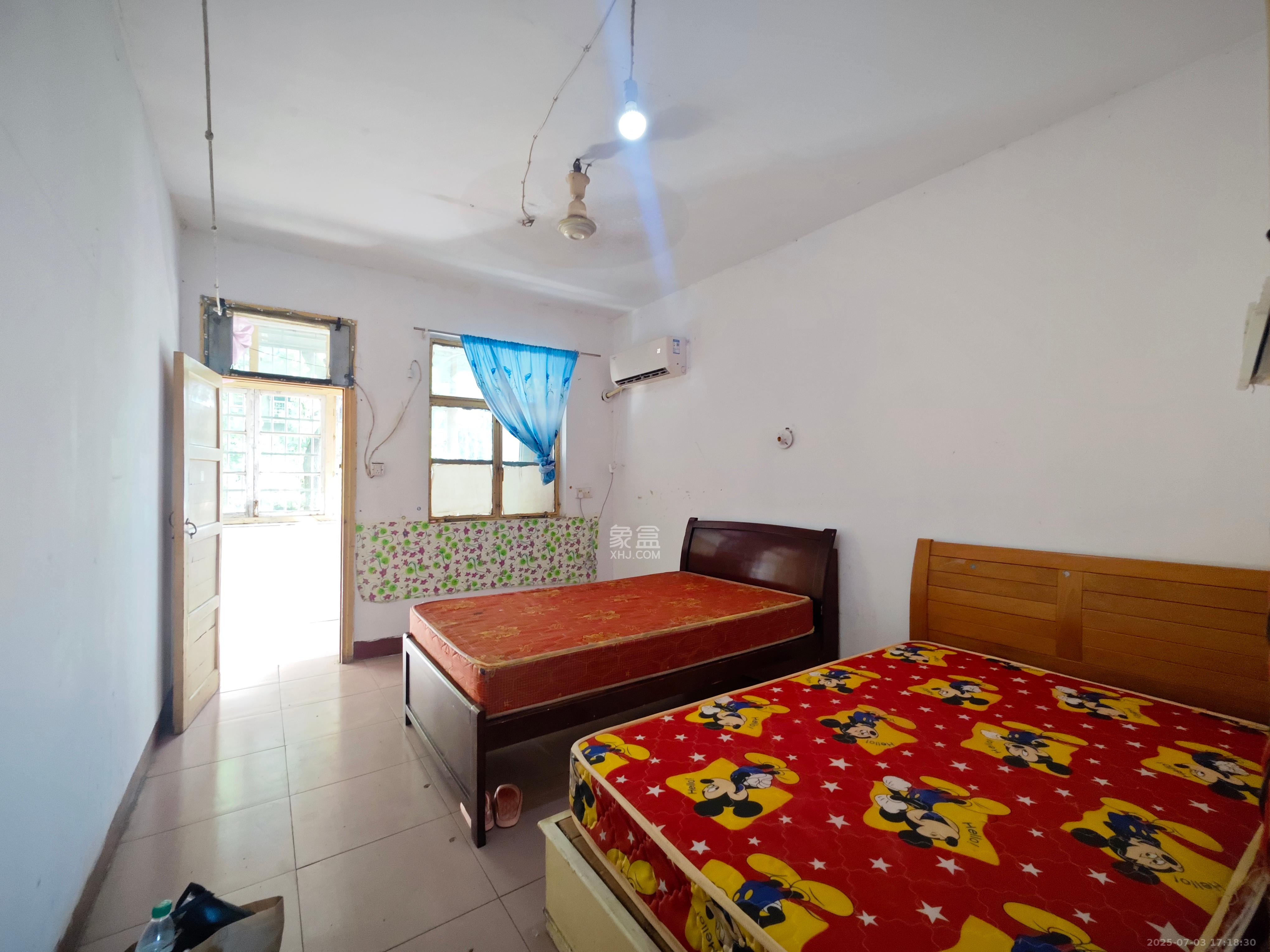 湘雅医学院(湘雅附一北院) 3室1厅1卫 2000.0元/月 湘雅医学院(湘雅附一北院) 3室1厅1卫 2000.0元/月室内图