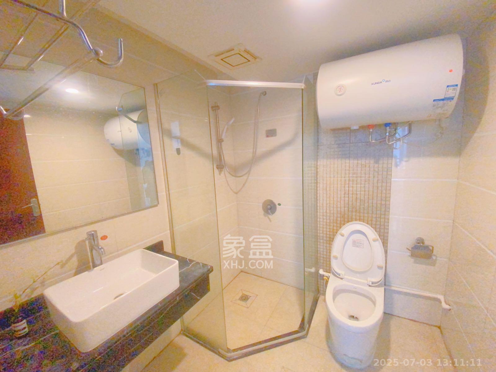 摩天一号  1室0厅0卫    2300.0元/月 摩天一号  1室0厅0卫    2300.0元/月室内图