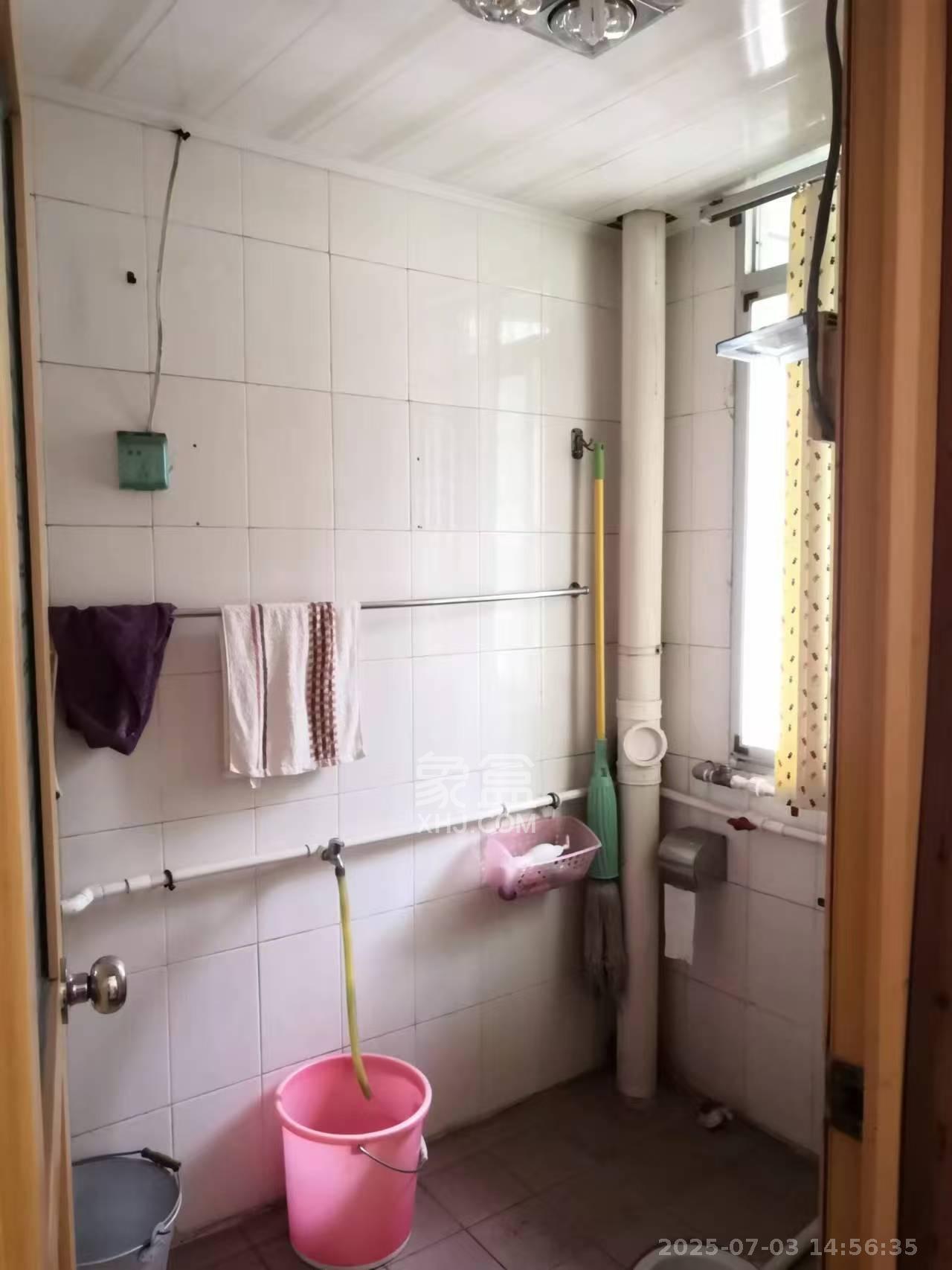 家馨园 3室1厅1卫 1000.0元/月 家馨园 3室1厅1卫 1000.0元/月室内图