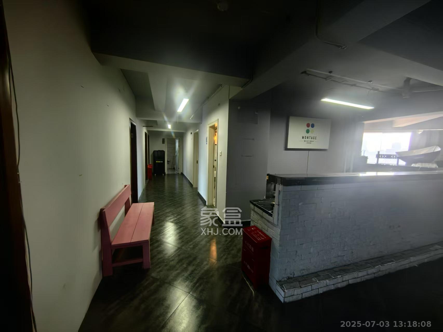 潮宗御苑 5室2厅2卫 7500.0元/月 潮宗御苑 5室2厅2卫 7500.0元/月室内图