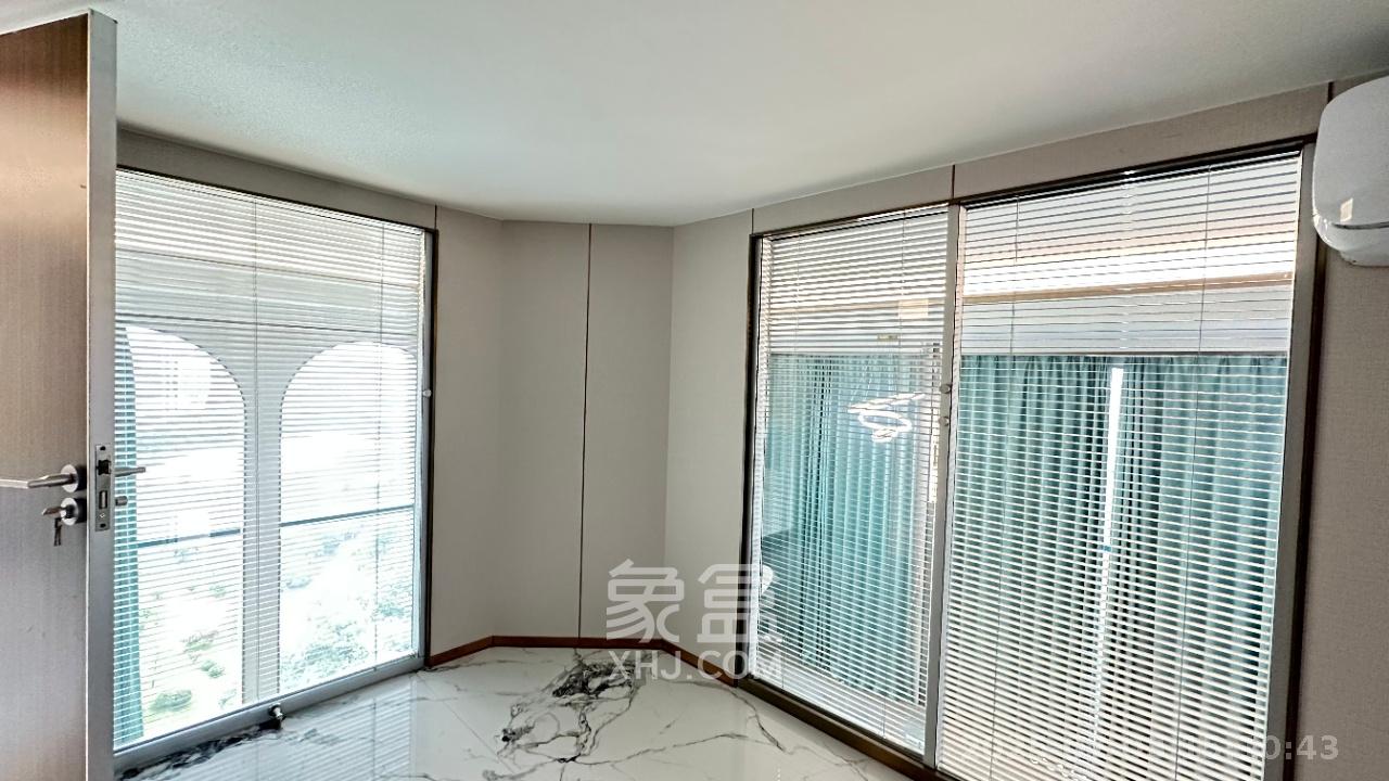 京武浪琴山三期（京武中心）  2室1厅1卫   8000.00元/月室内图