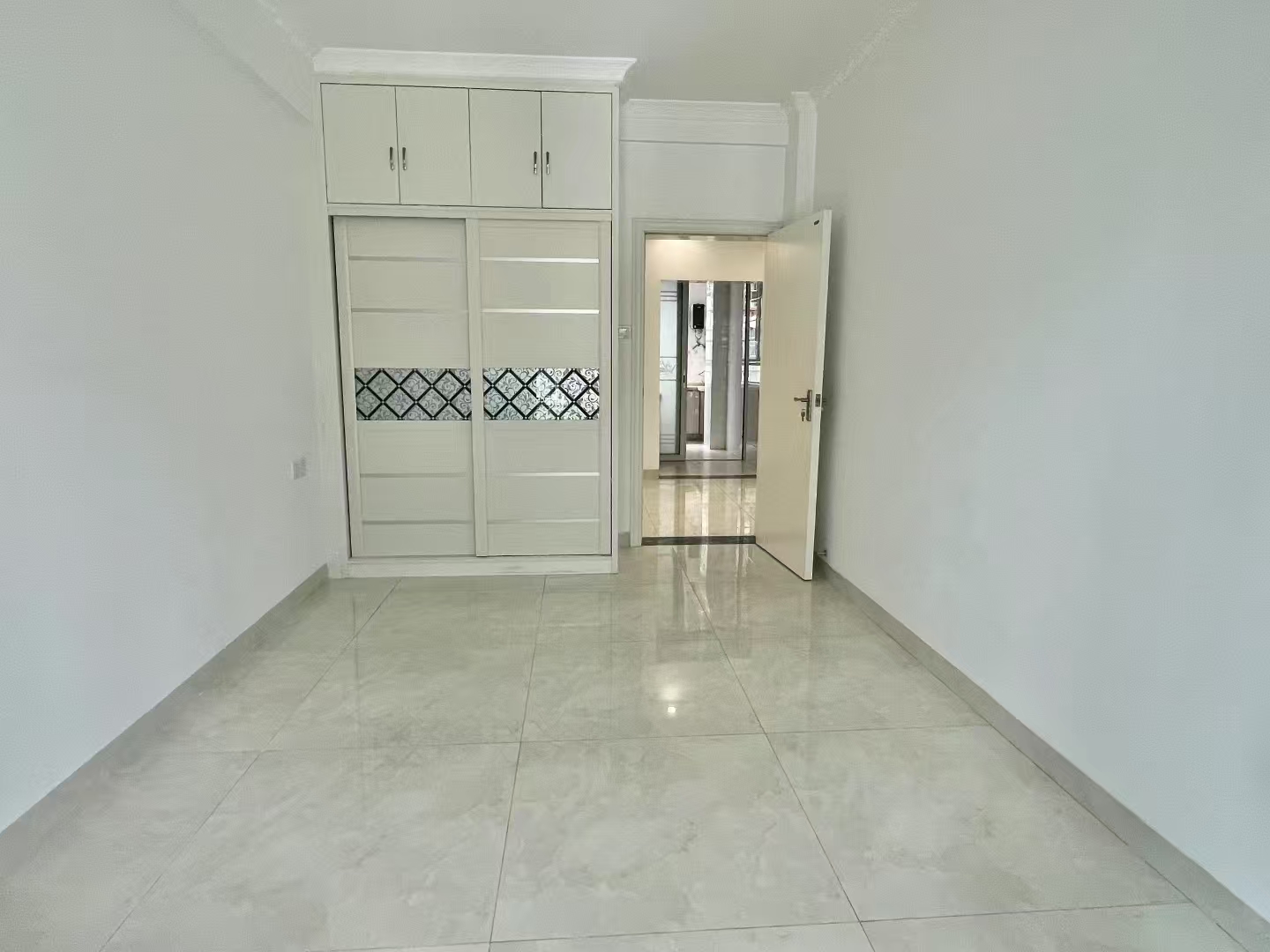 锦地翰城四期 3室2厅1卫 108.0万 锦地翰城四期 3室2厅1卫 108.0万室内图